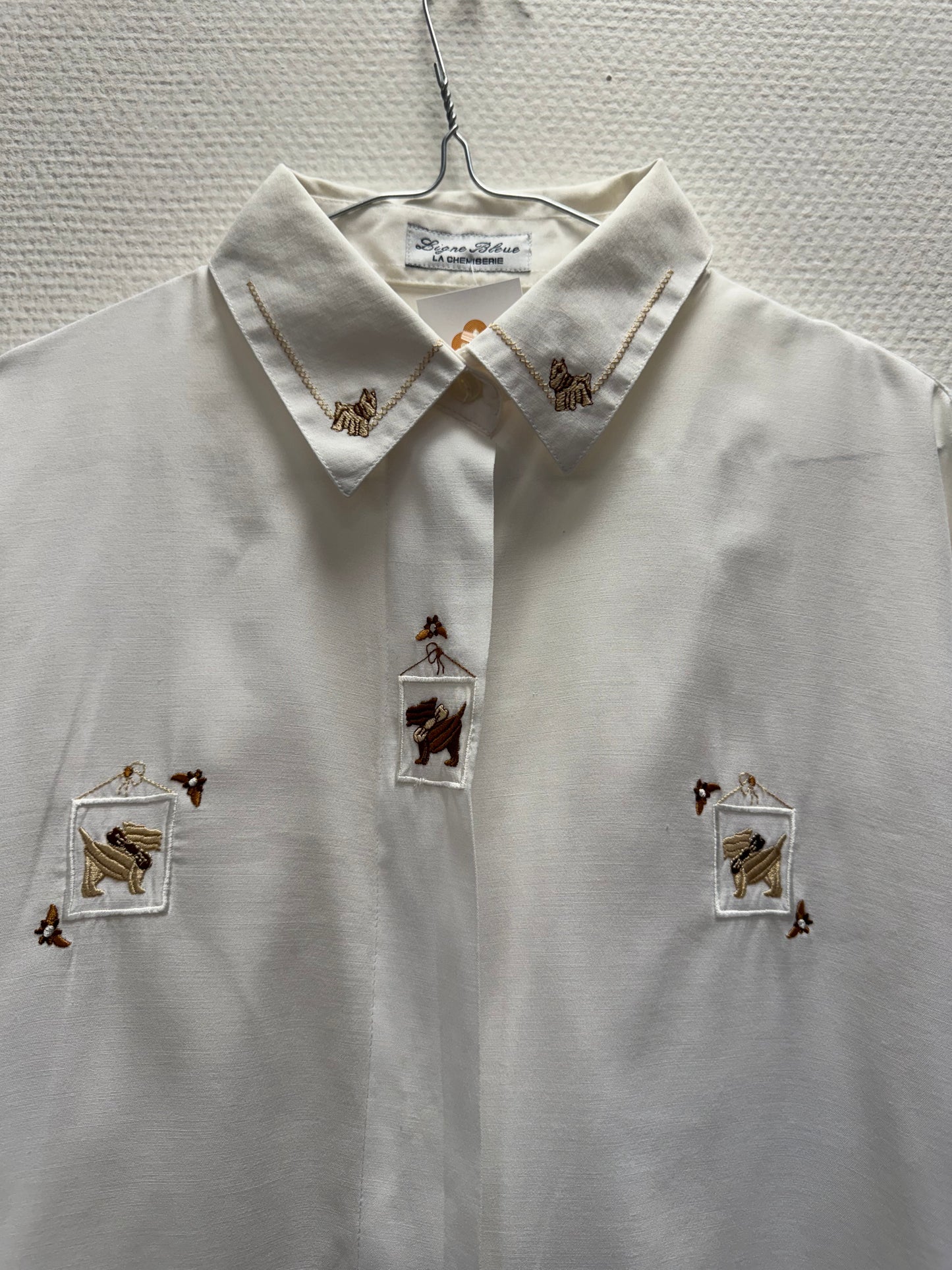 Chemise brodée