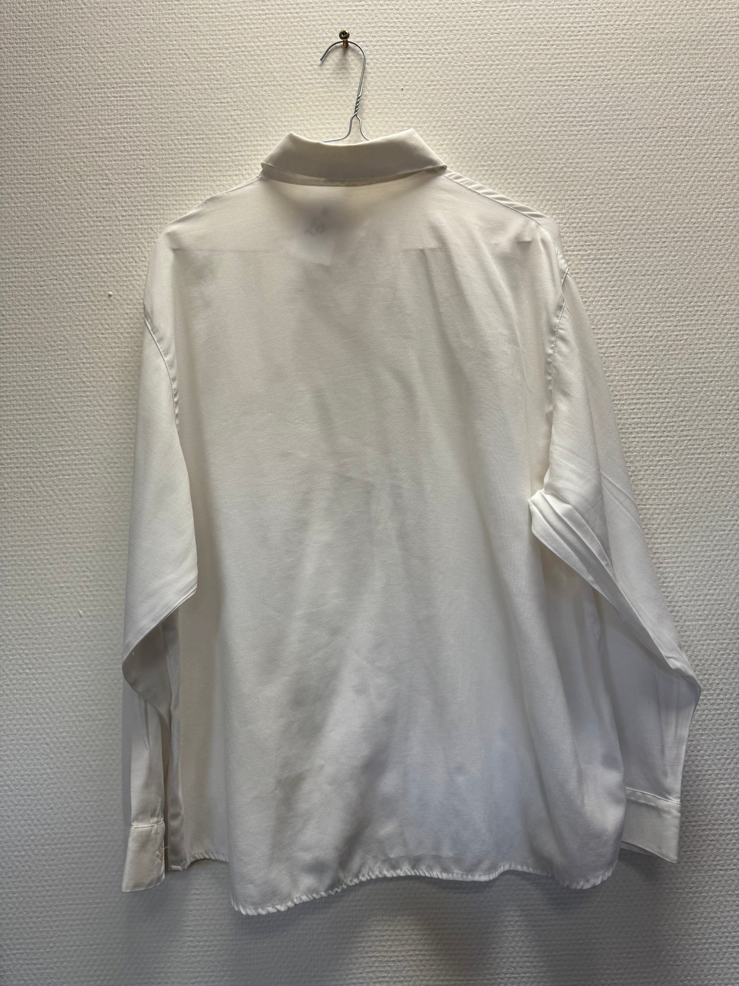 Chemise brodée