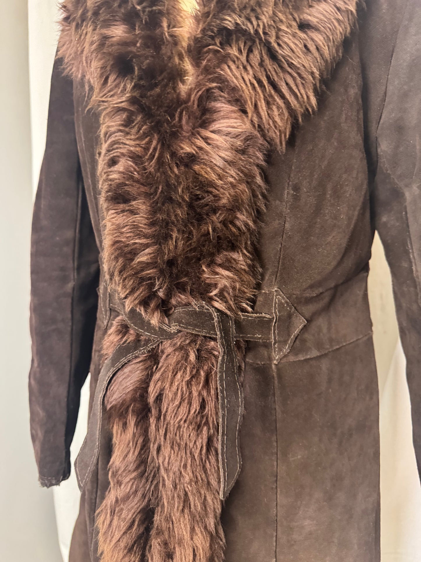 Manteau long en peau