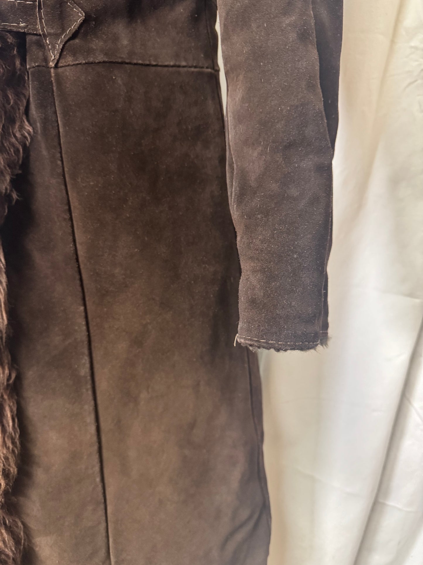 Manteau long en peau
