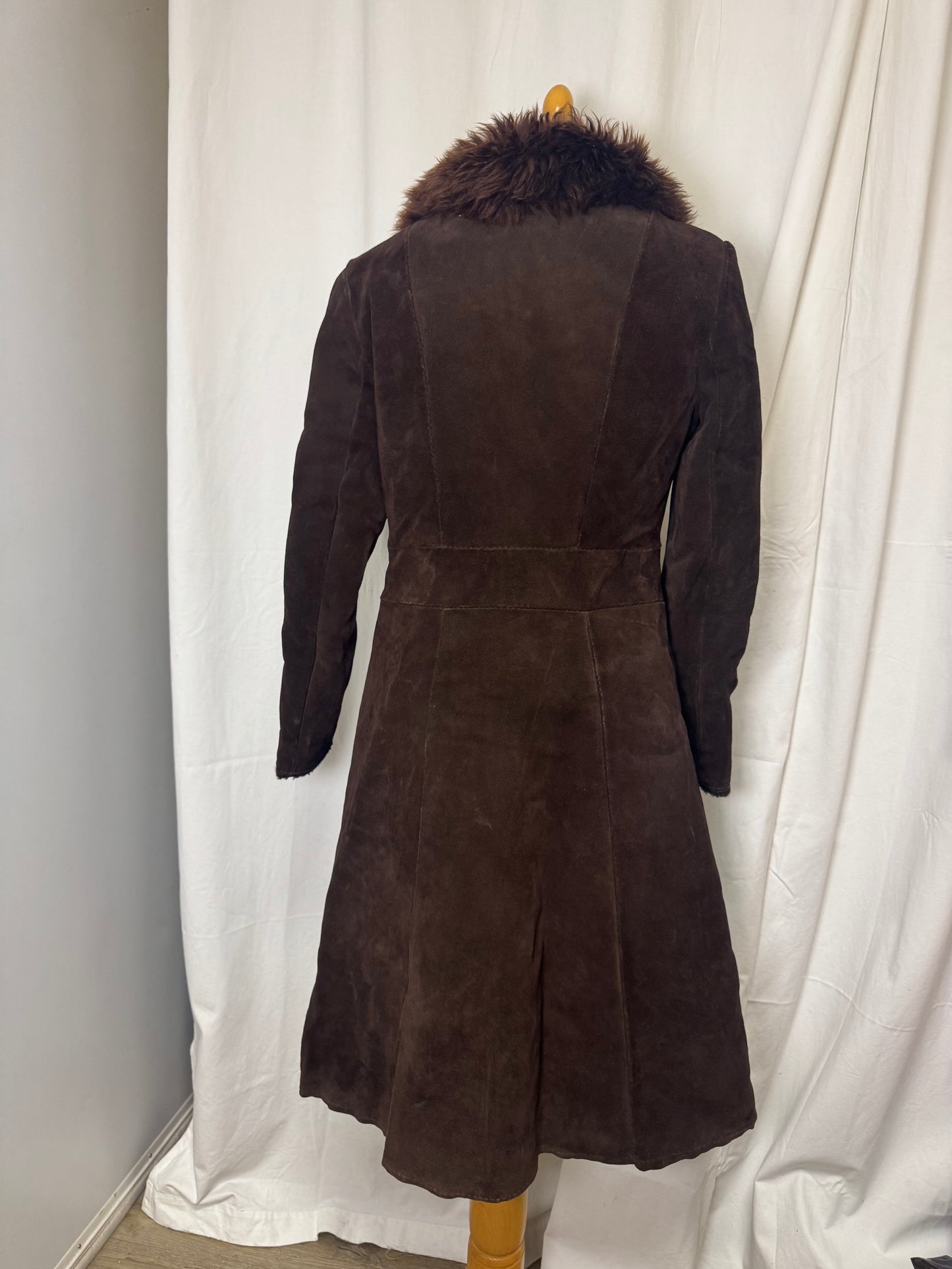Manteau long en peau