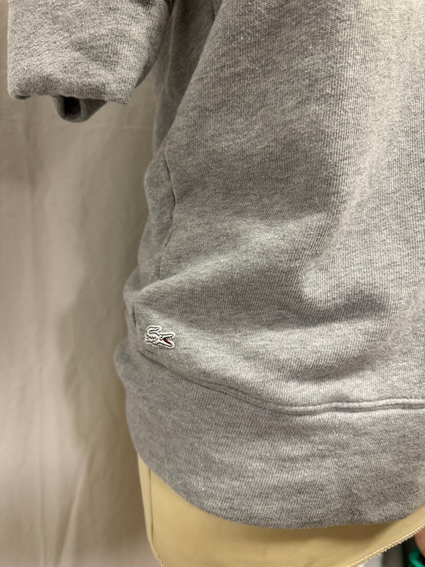 Sweat gris Lacoste