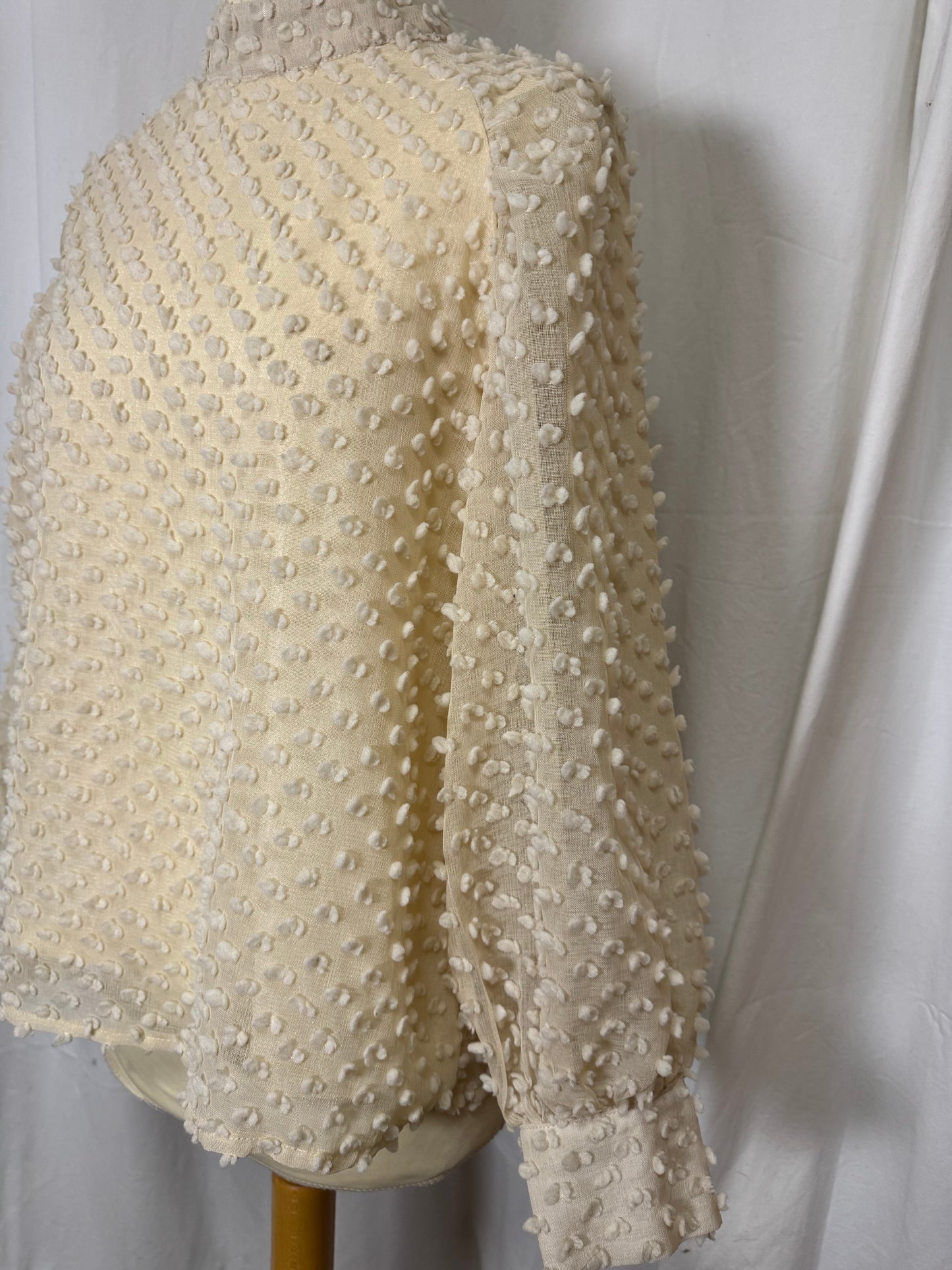 Blouse beige plumetis