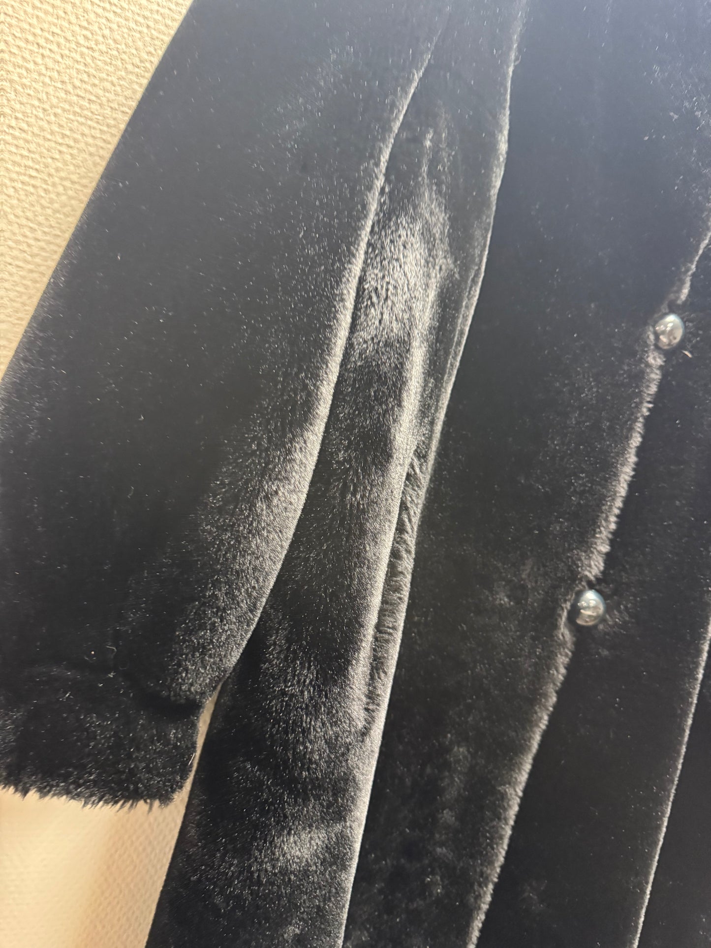 Manteau en fausse fourrure