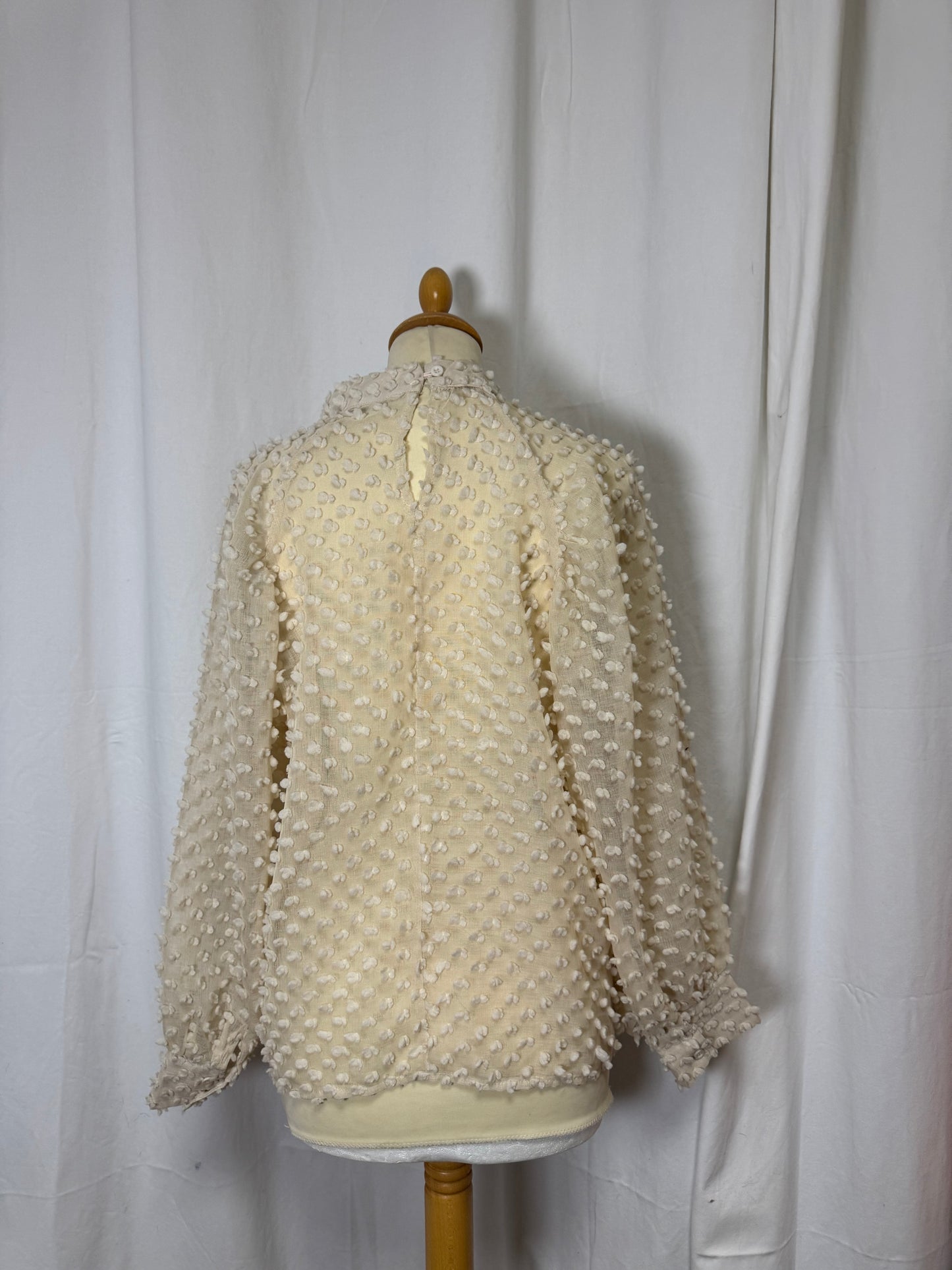 Blouse beige plumetis