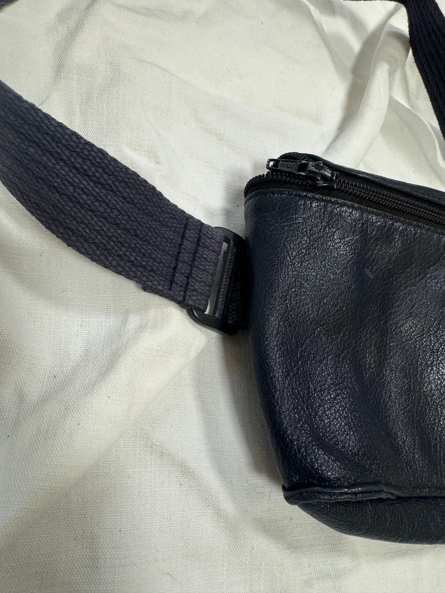 Banane en cuir