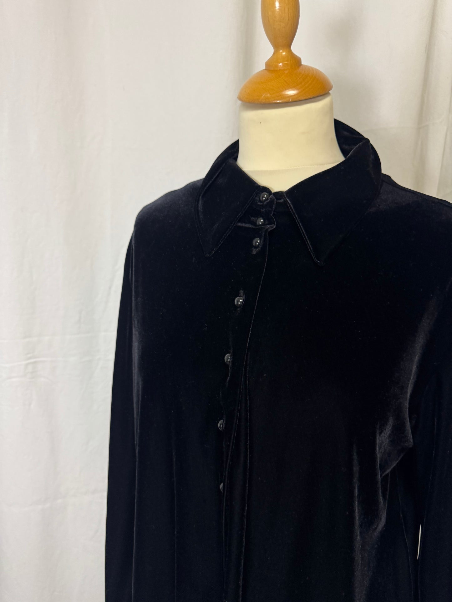 Chemise en velours noir