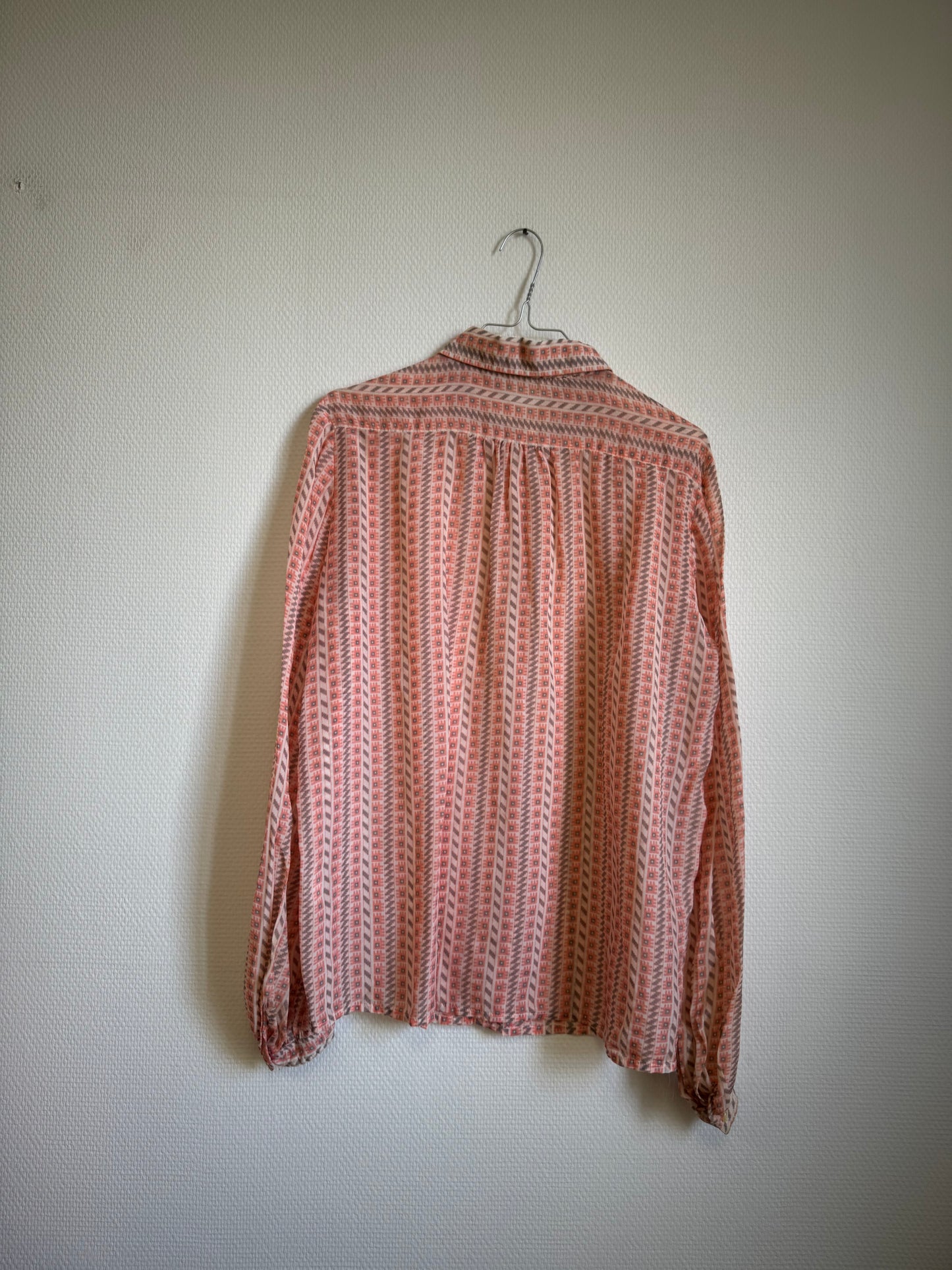 Chemise à motifs