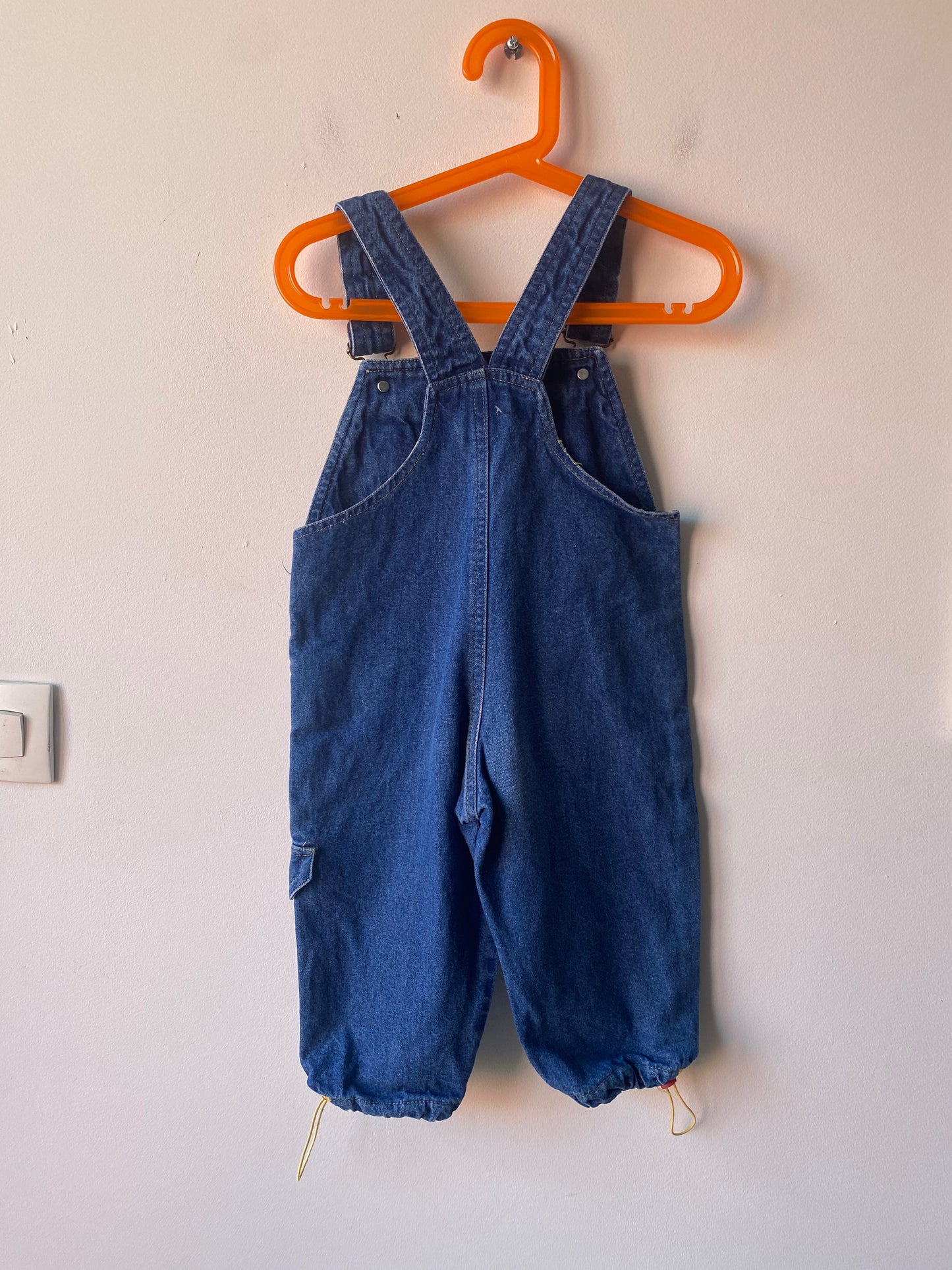 Salopette en jeans ourson