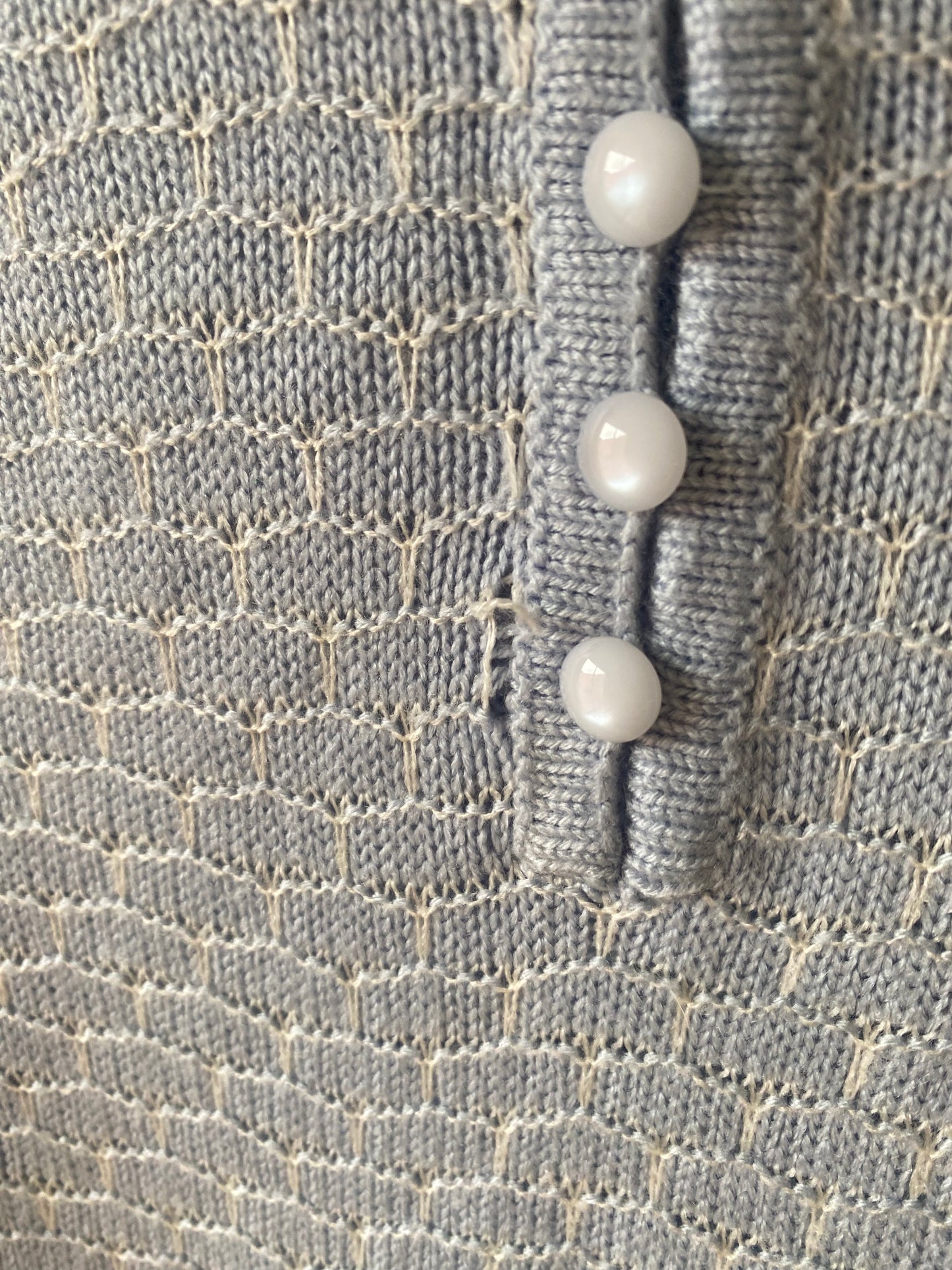 Pull bleu