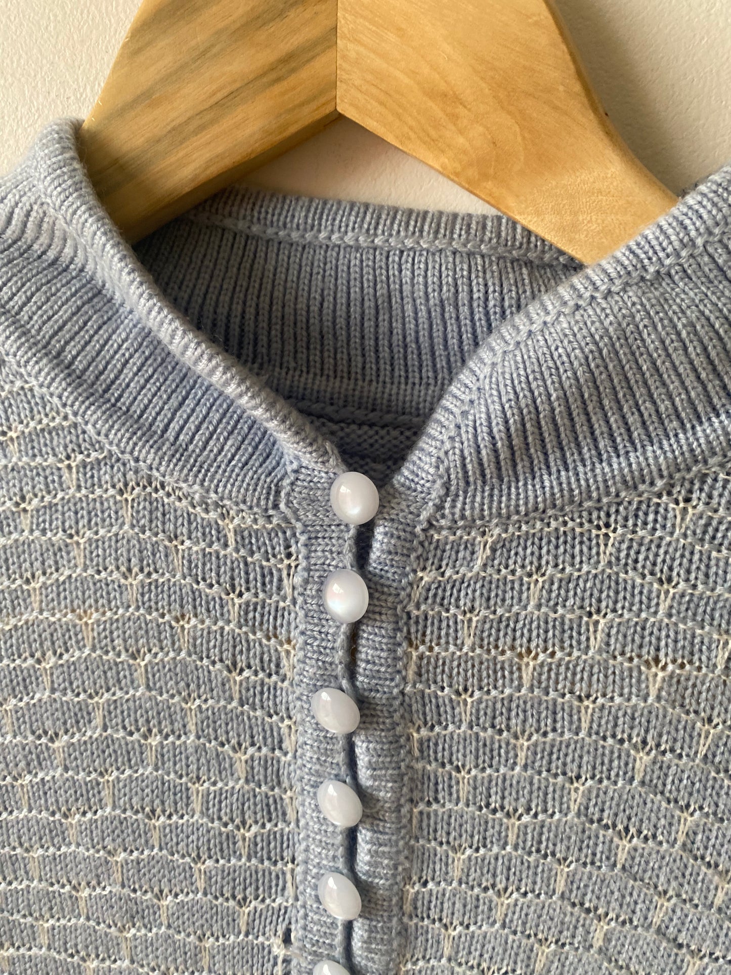 Pull bleu