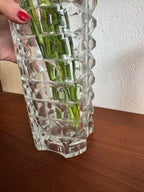 Vase en verre ciselé