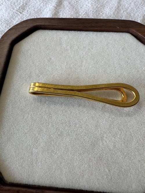Pince à cravate doré