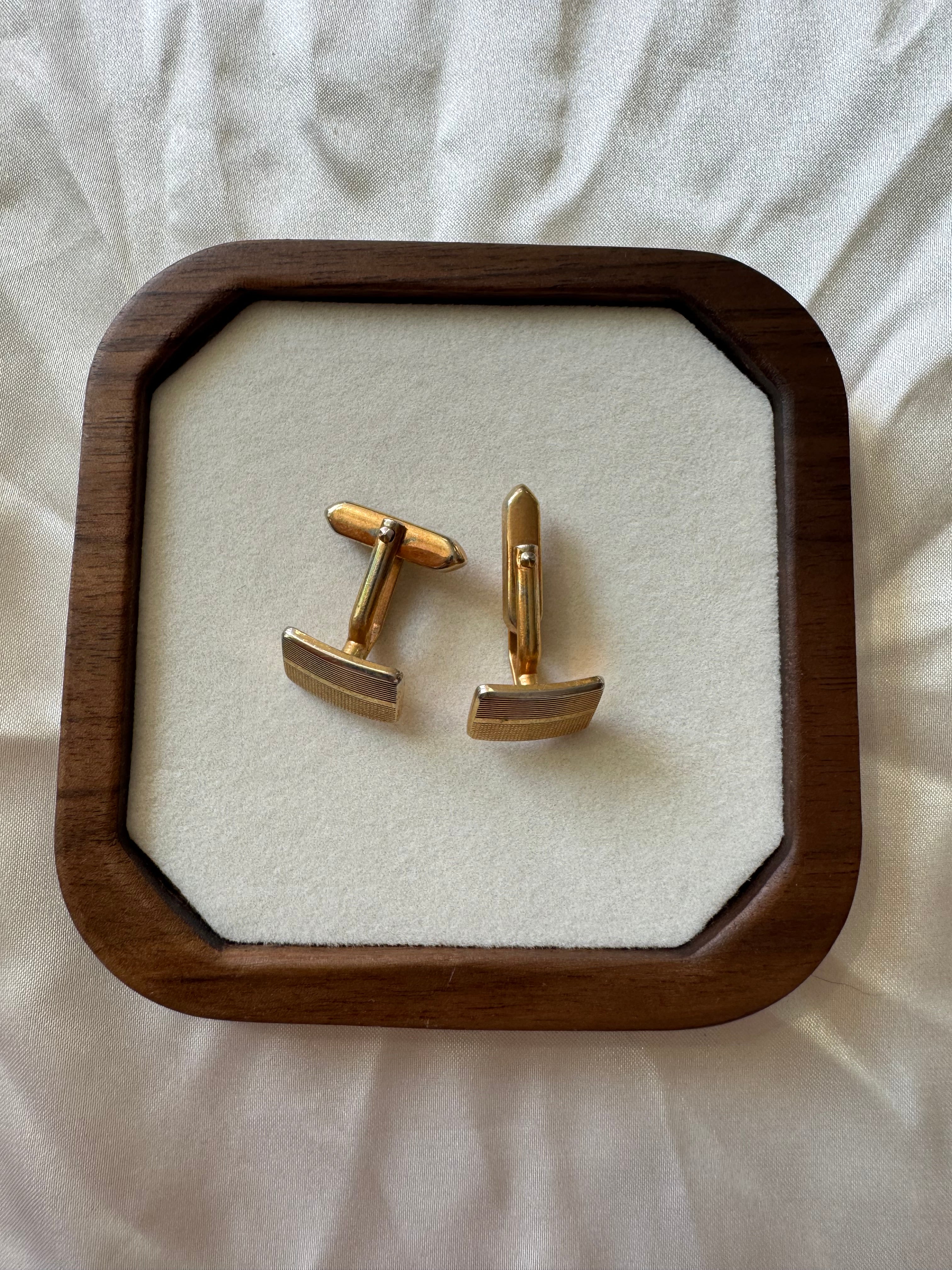 Boutons de manchette