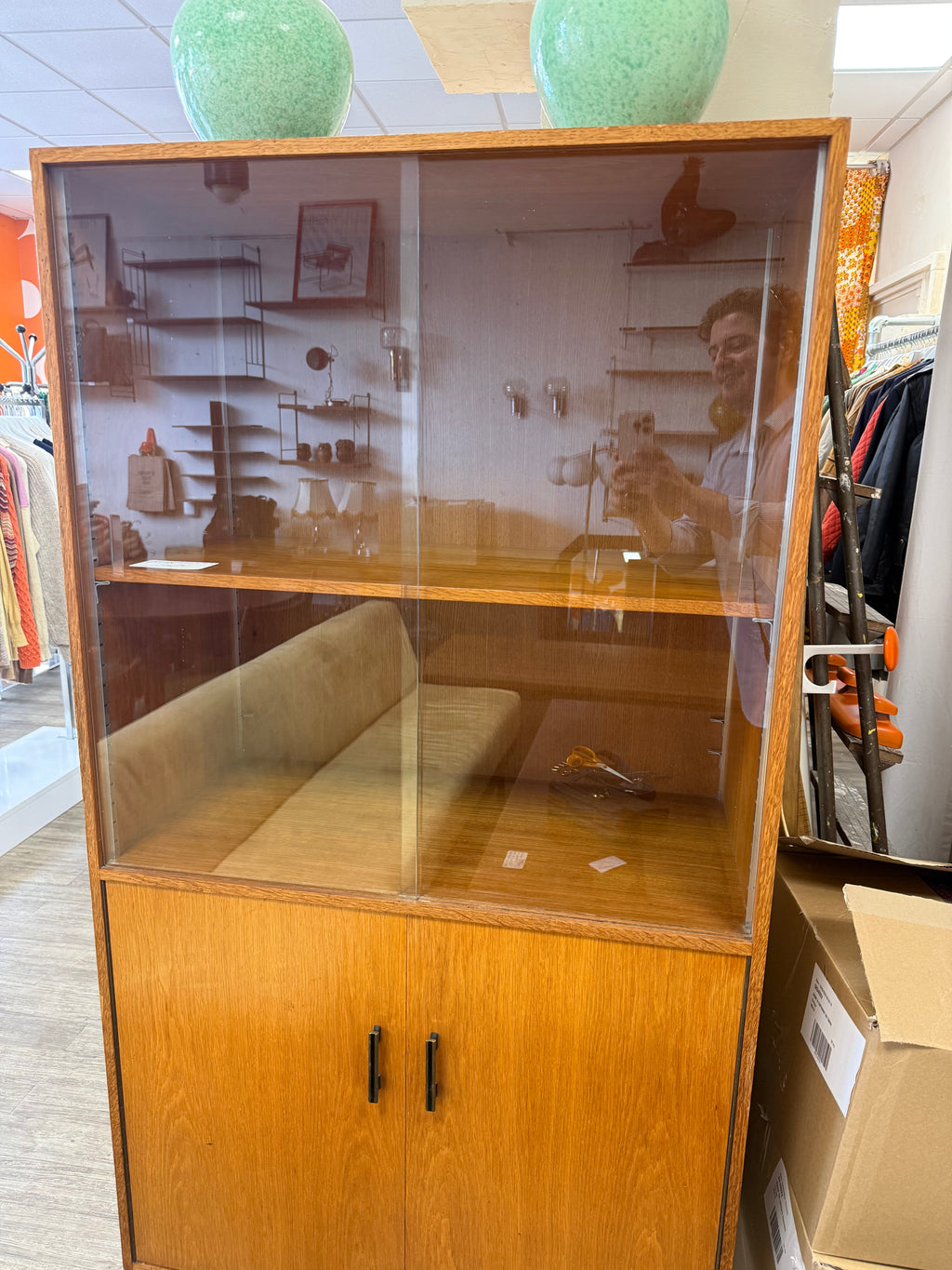 Meuble vitrine scandinave en teck 1970