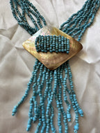 Collier bleu 90s