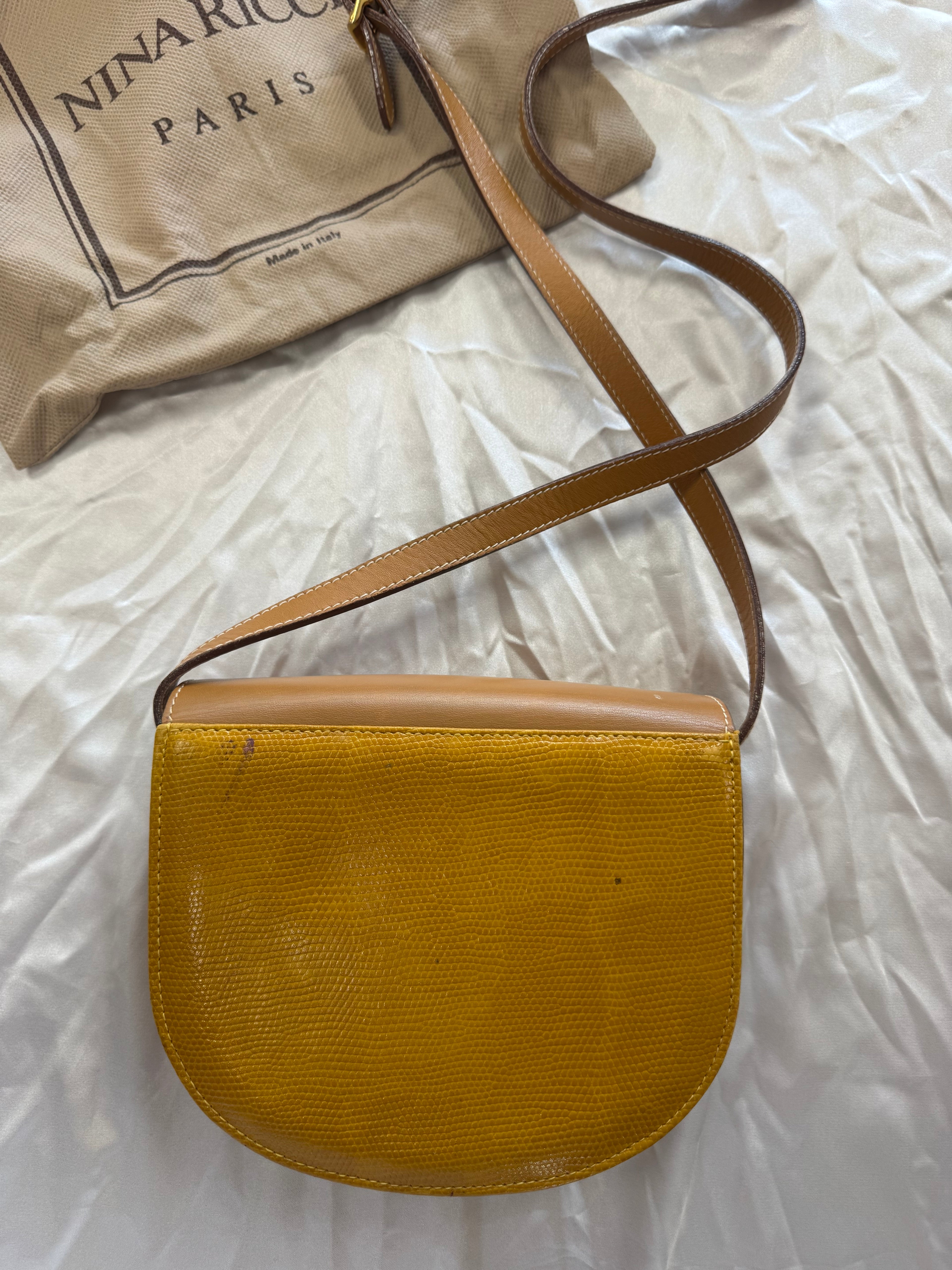 Sac jaune Nina Ricci