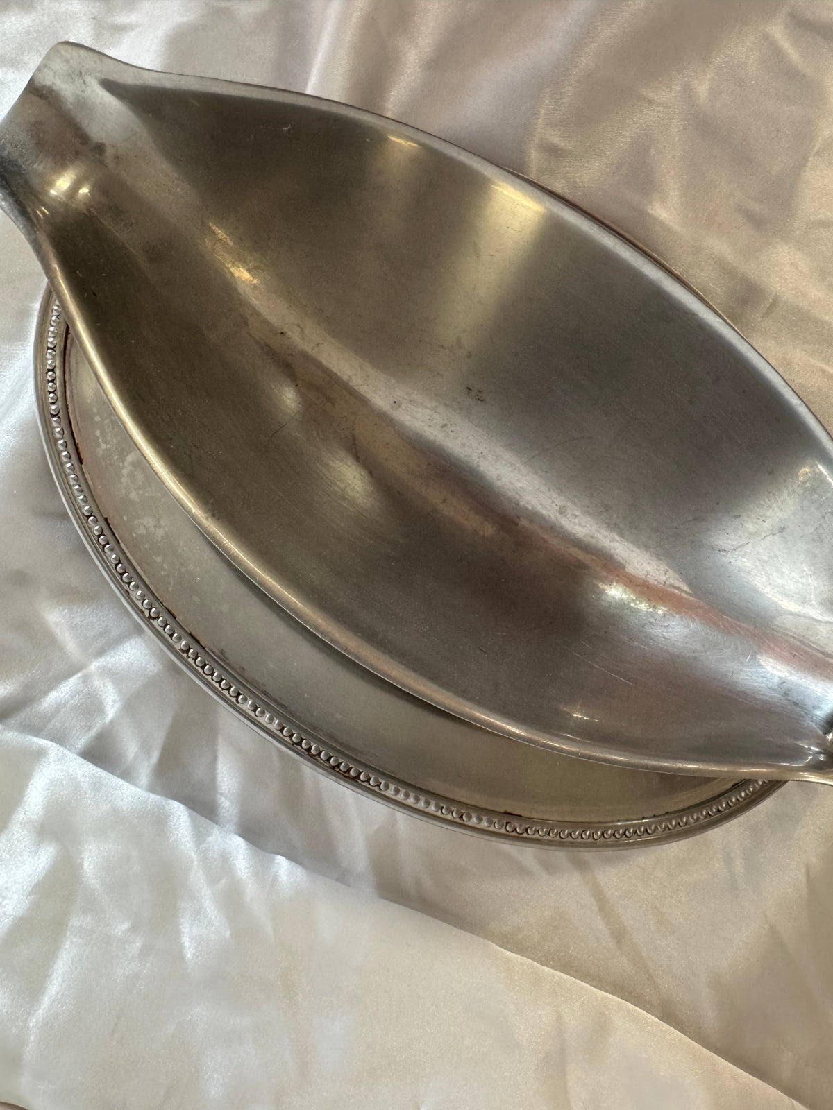 Saucière en métal