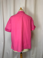 Chemise rose brodée