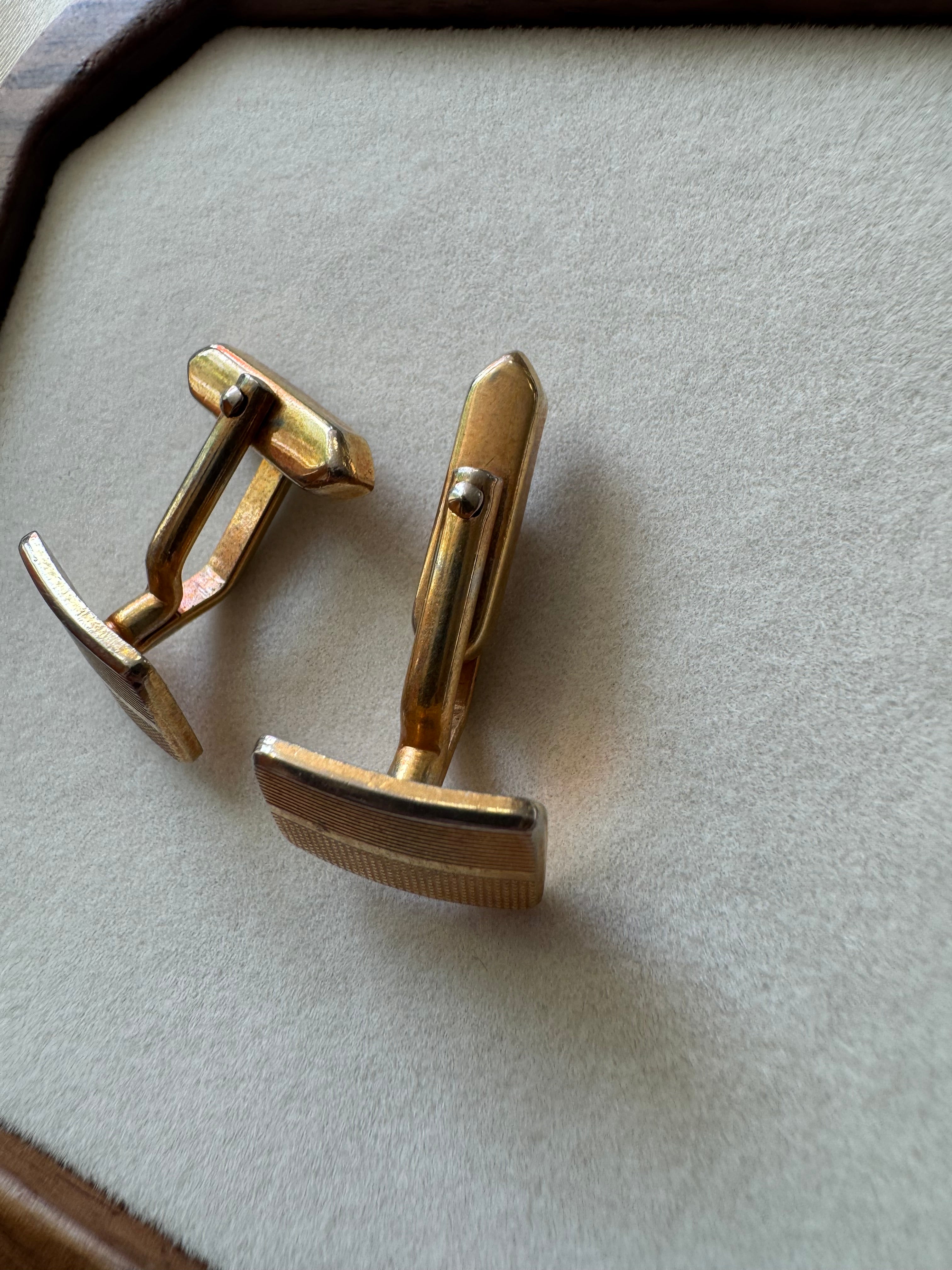 Boutons de manchette