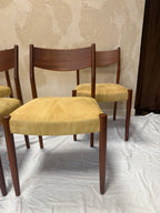Chaises scandinaves 1970
