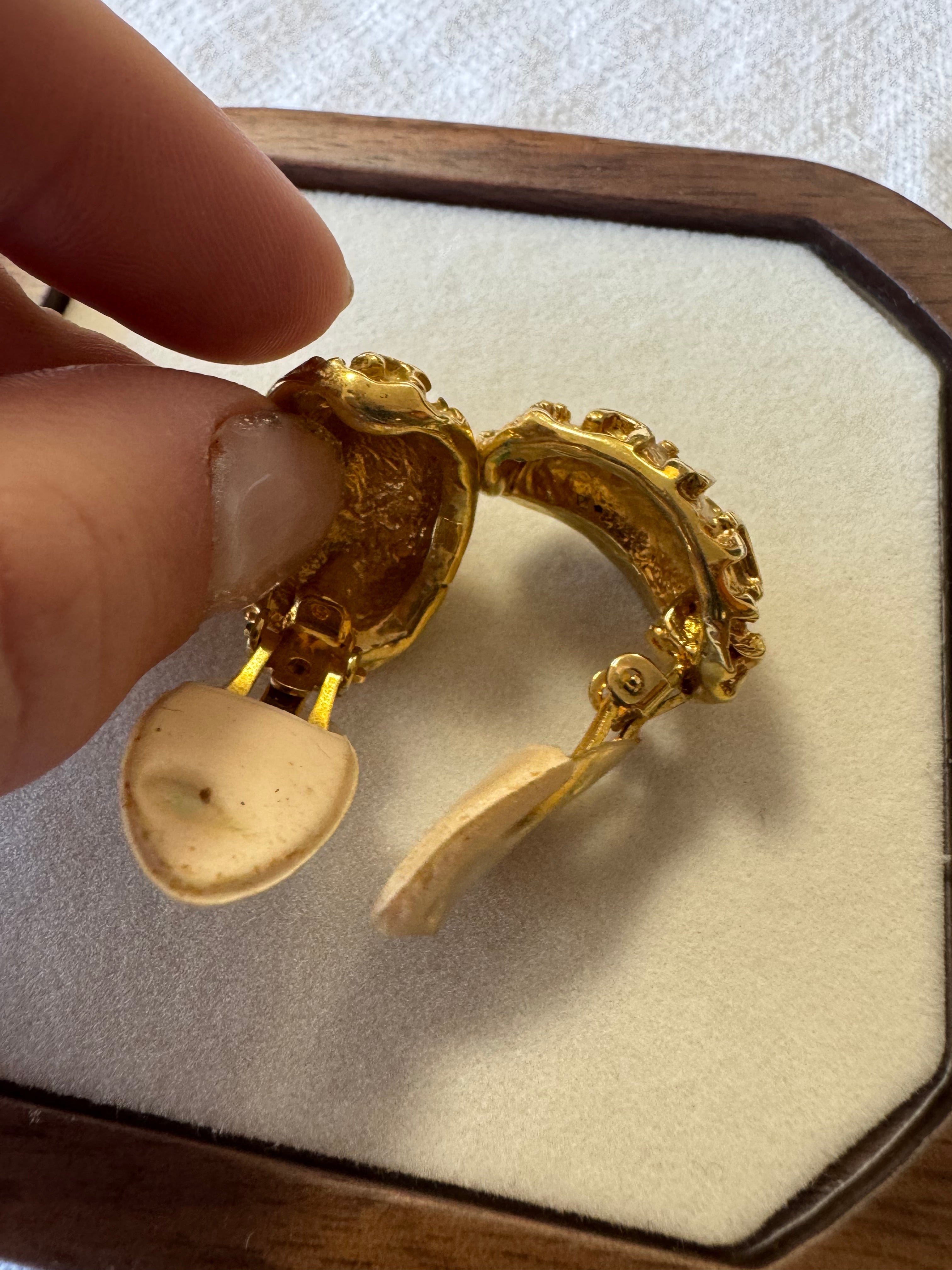 Boucles d'oreilles à clip doré
