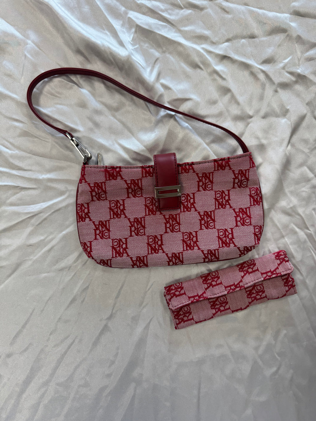 Mini sac baguette Nina Ricci