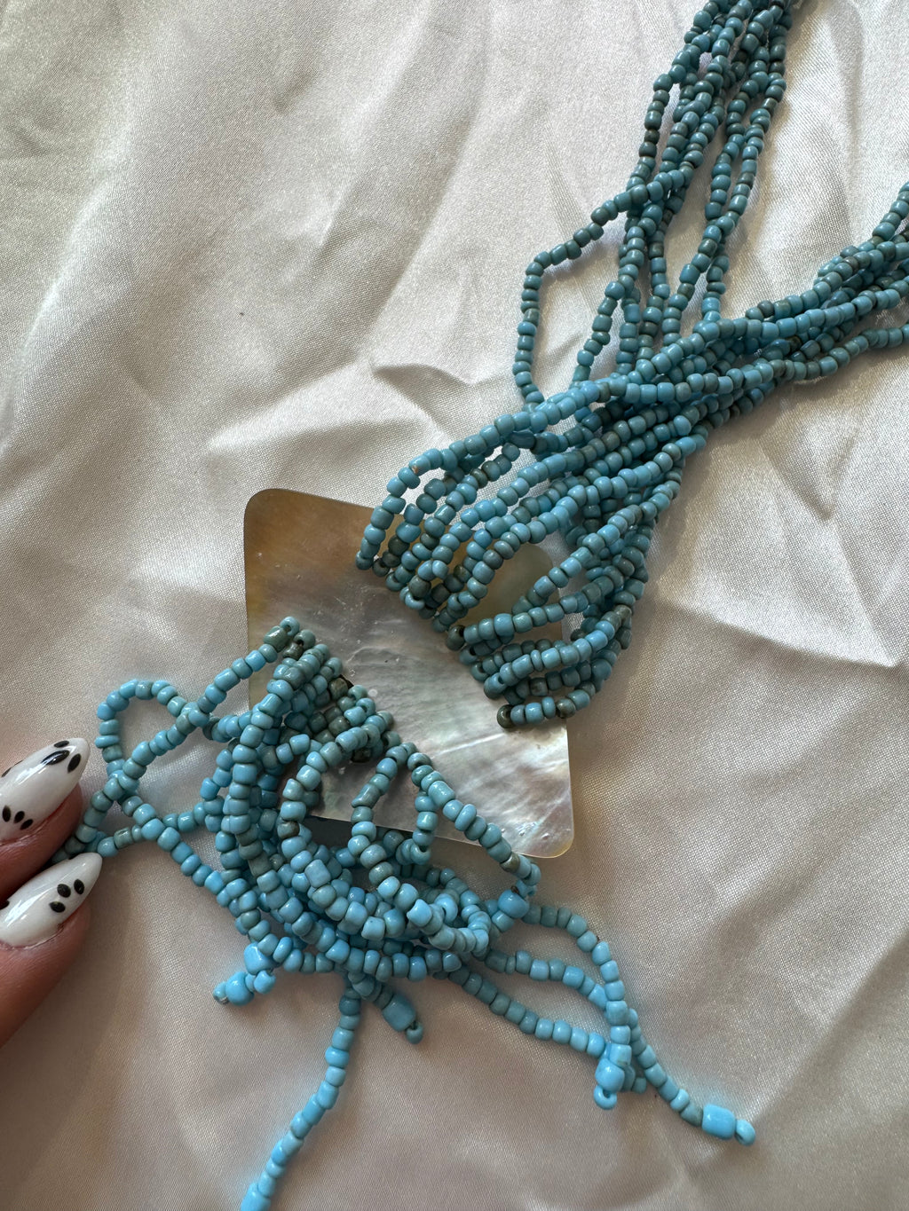 Collier bleu 90s