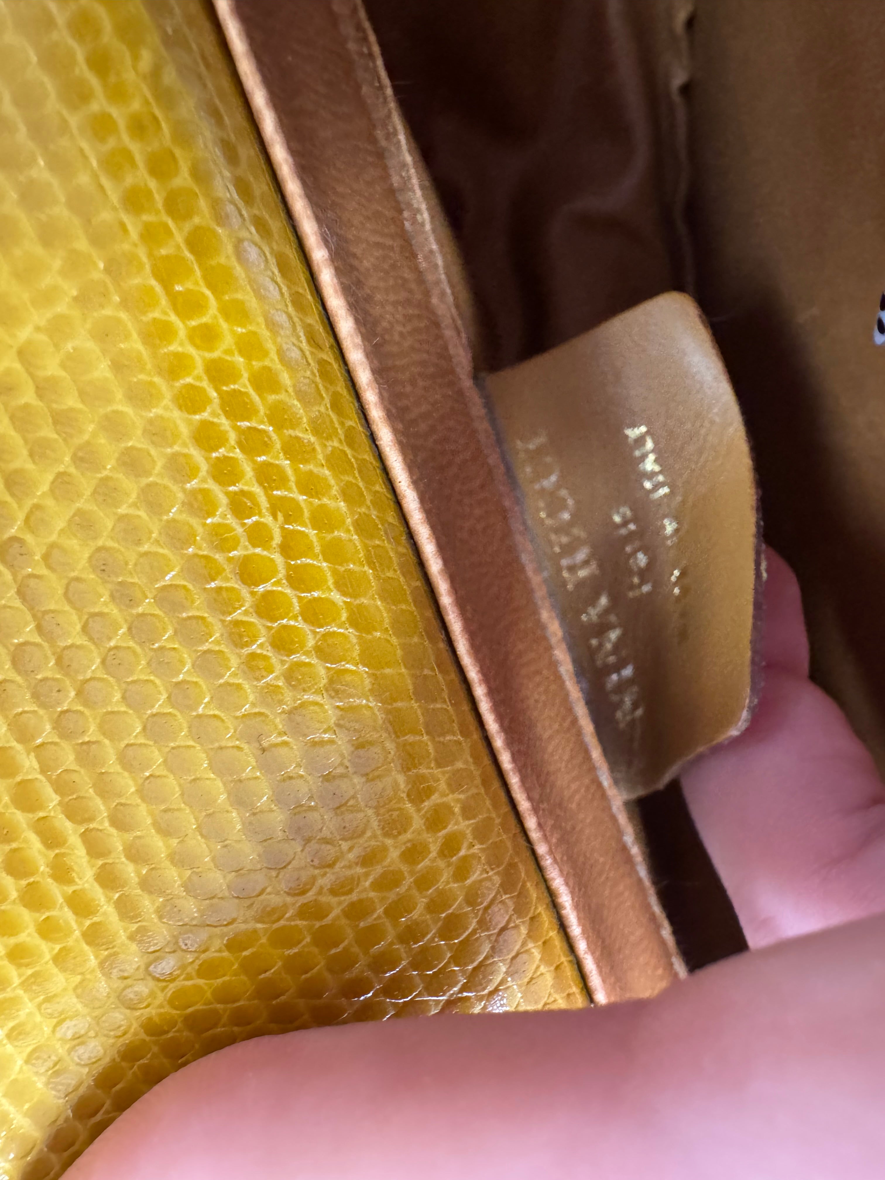 Sac jaune Nina Ricci
