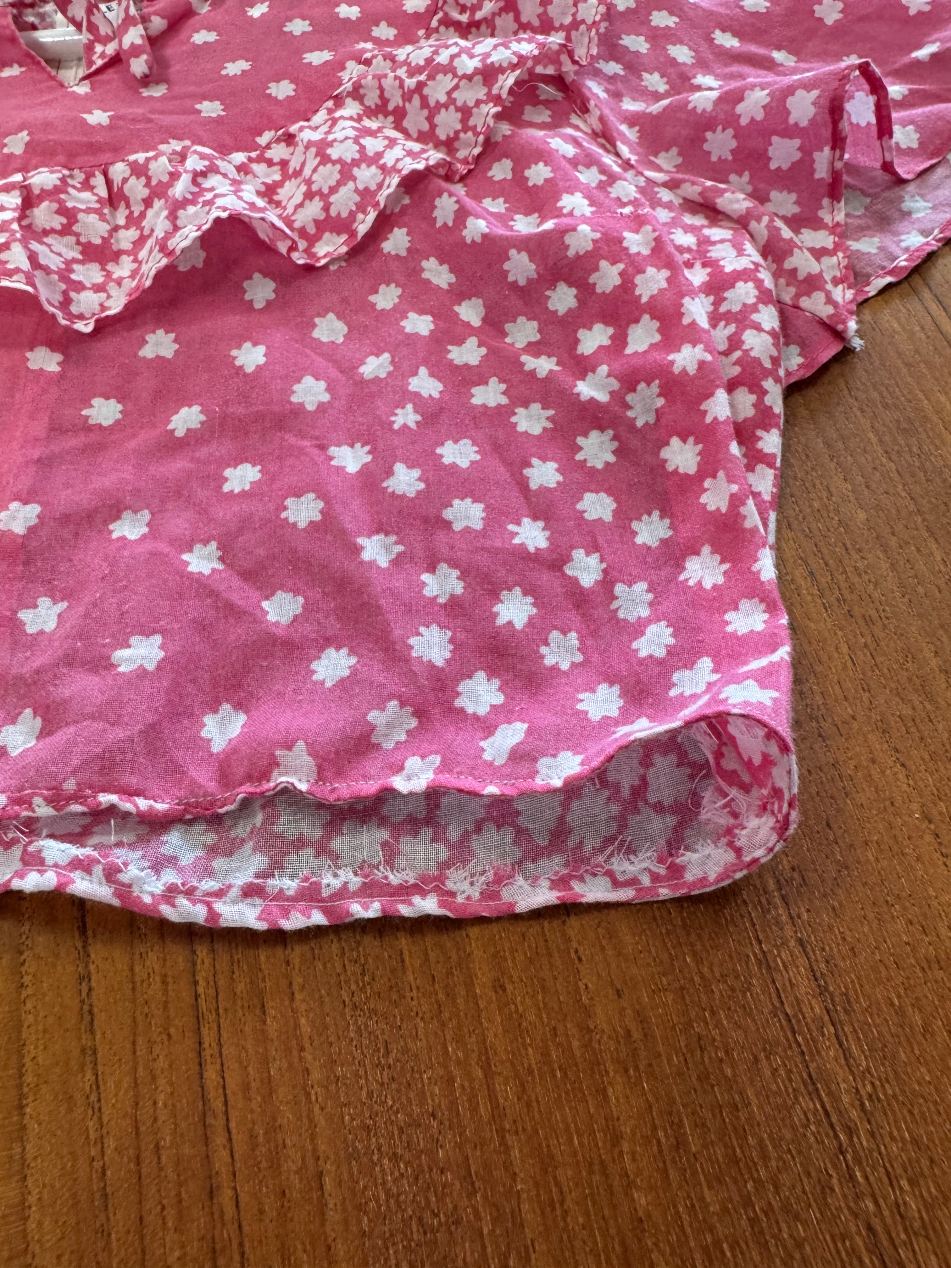 Blouse courte à fleurs