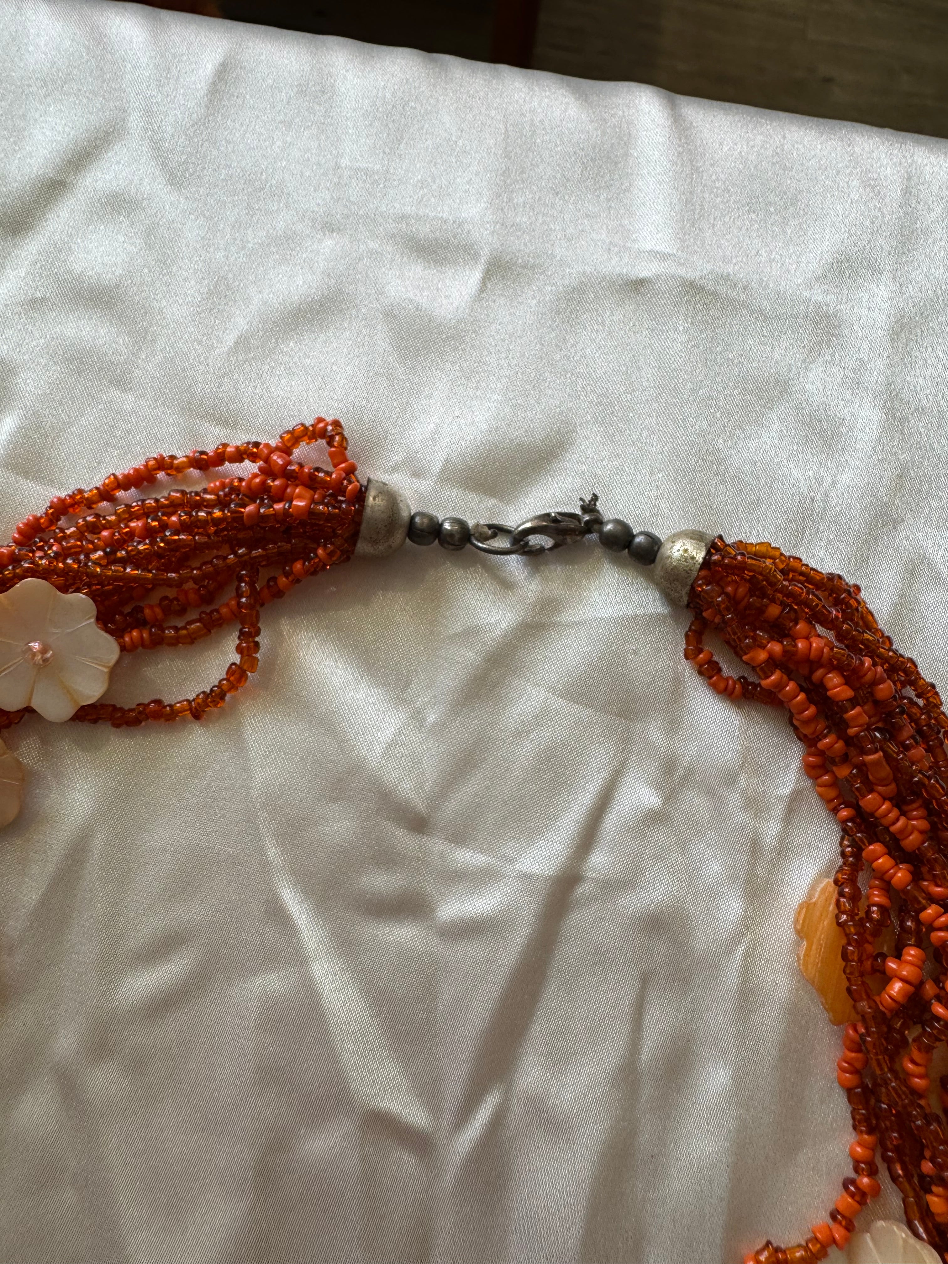 Collier orange 90s