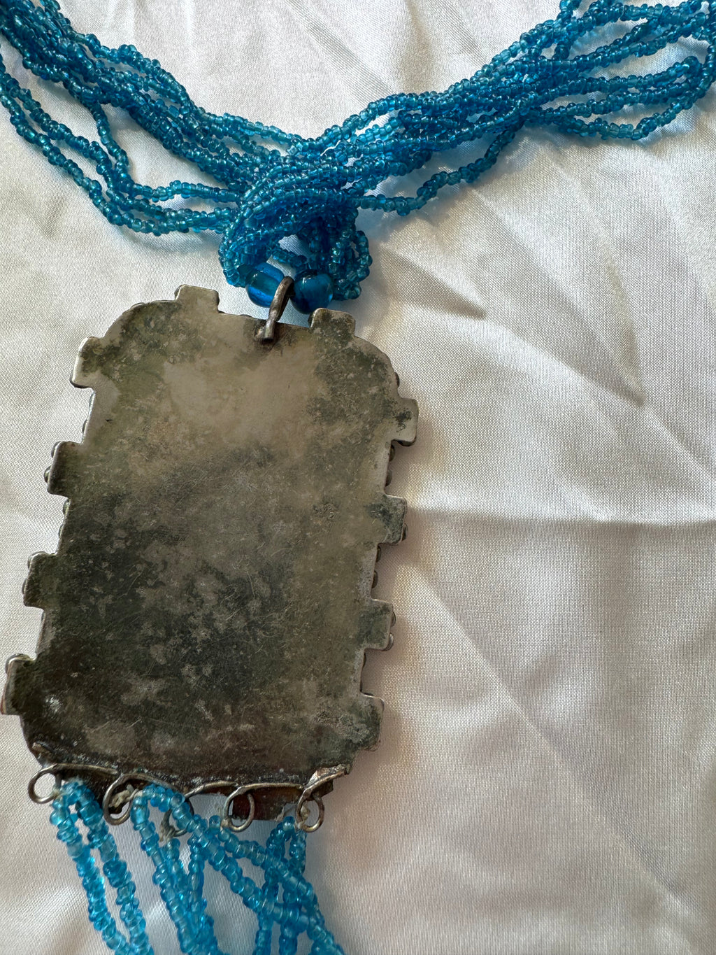 Collier bleu 90s
