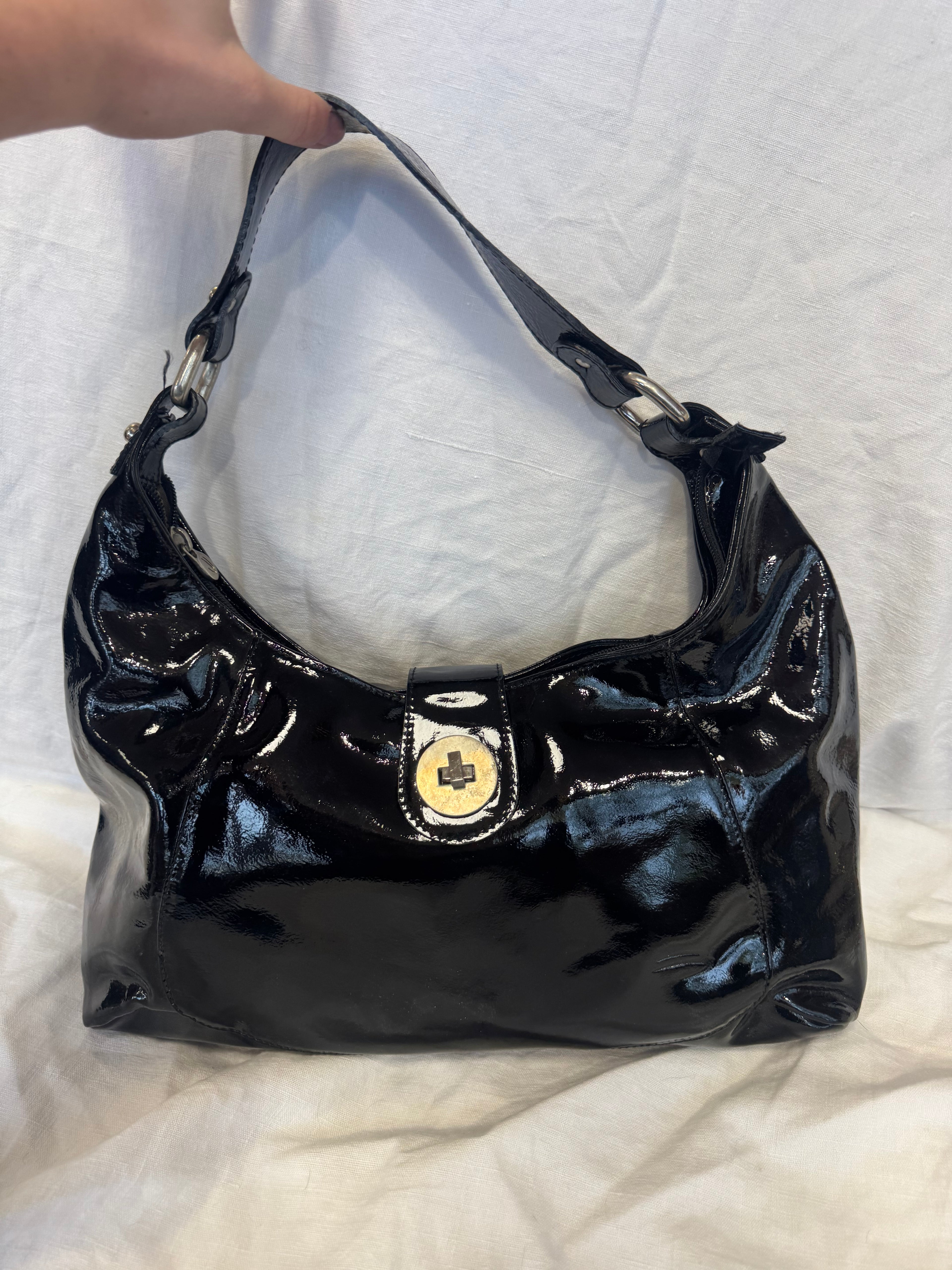 Sac à main en cuir vernis Y2K