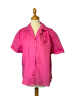 Chemise rose brodée