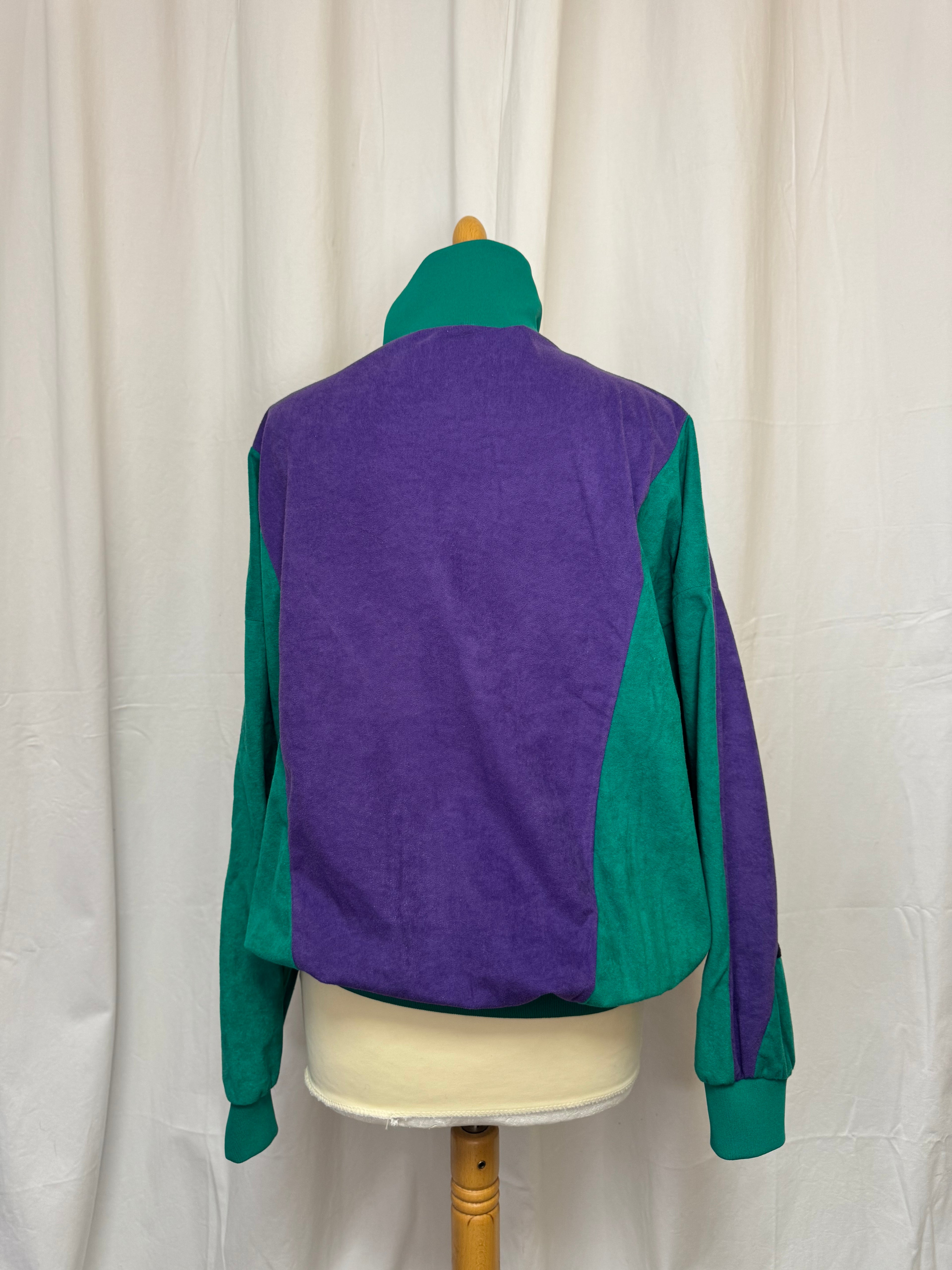 Sweat violet 90s