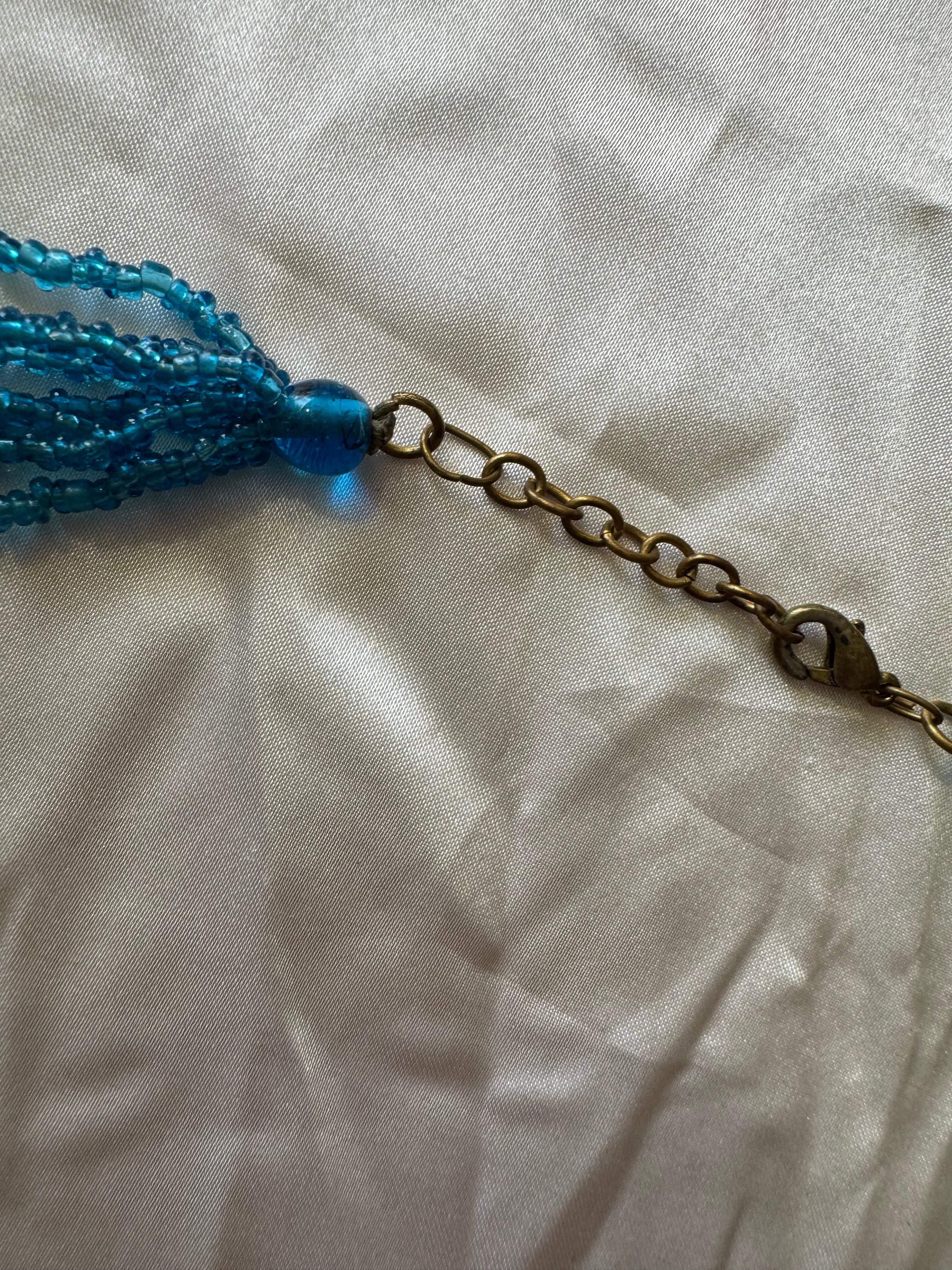Collier bleu 90s