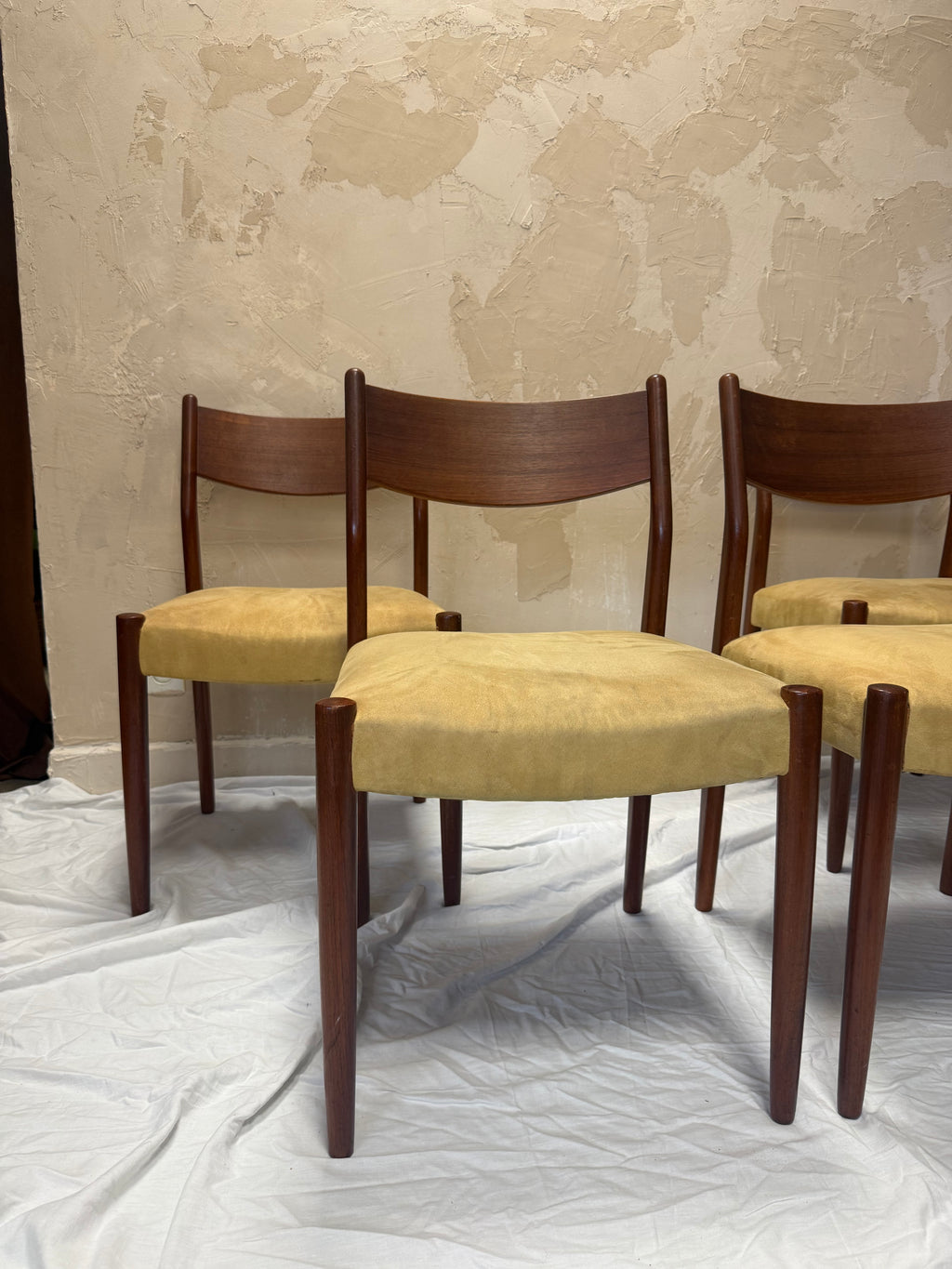 Chaises scandinaves 1970
