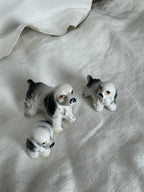 Chiens en céramique
