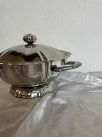 Soupière en métal