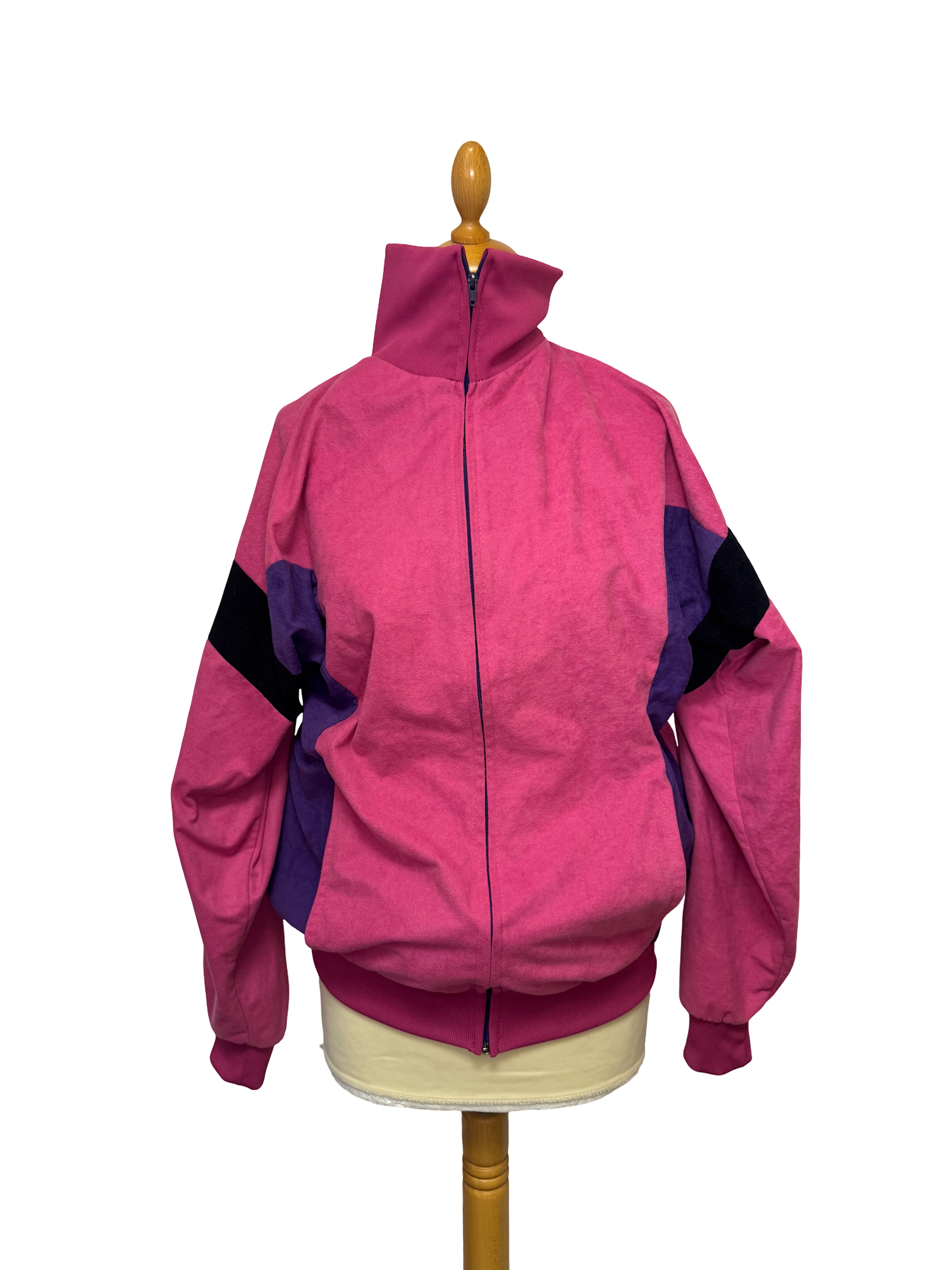 Sweat rose 90s