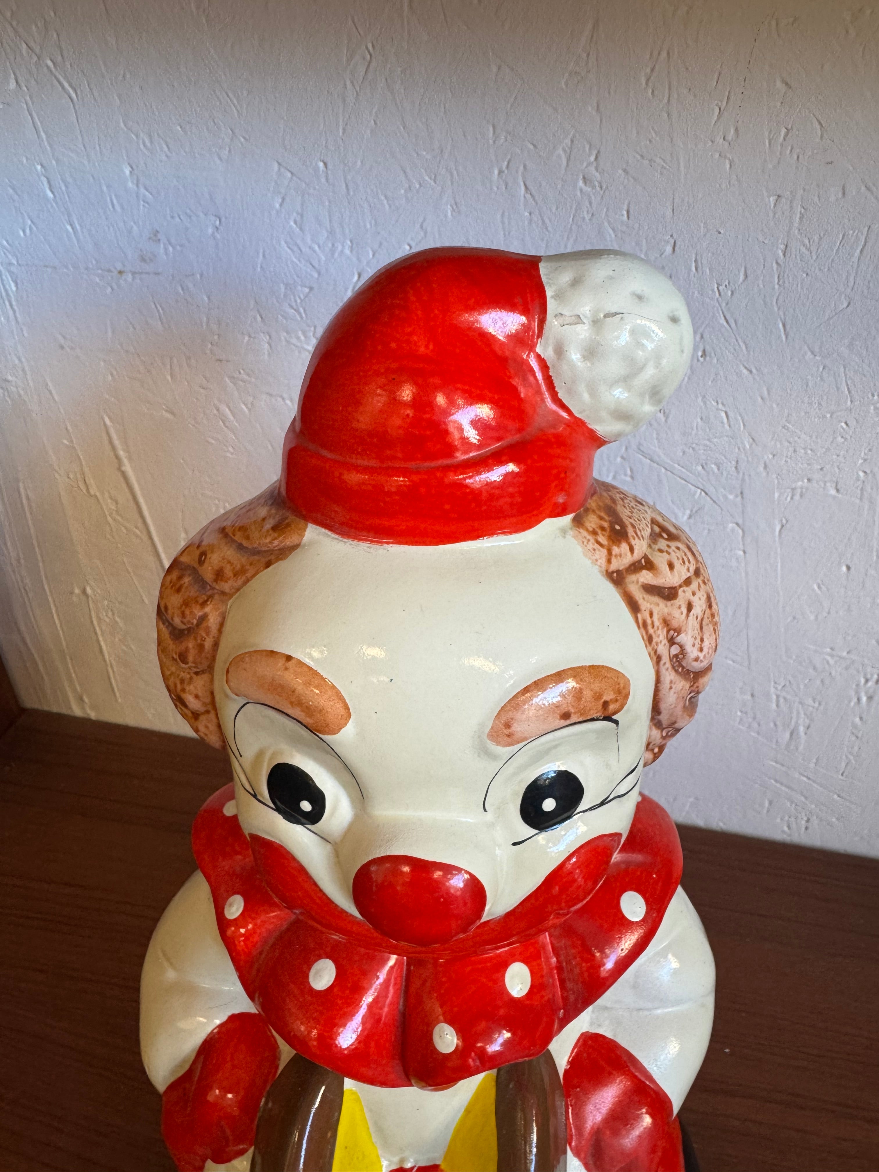 Tirelire clown en céramique