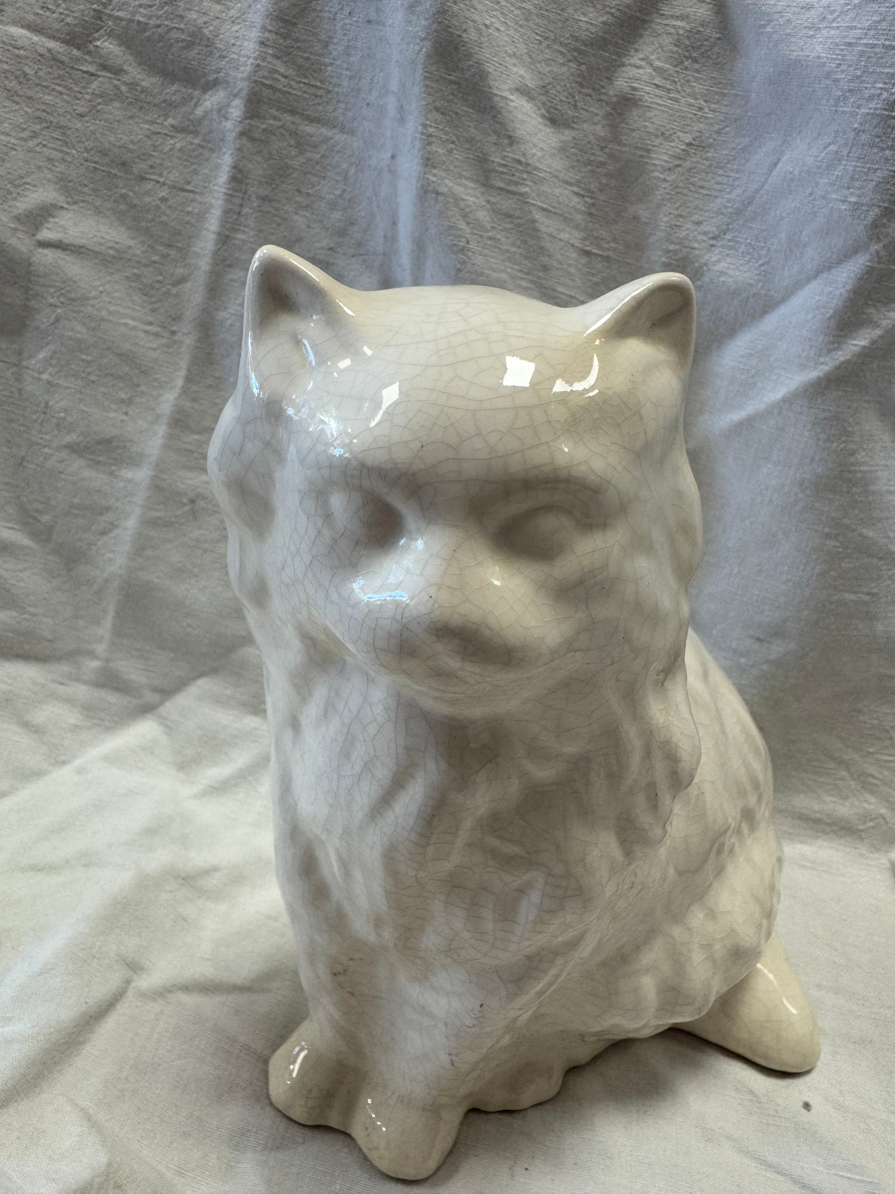 Chat en céramique