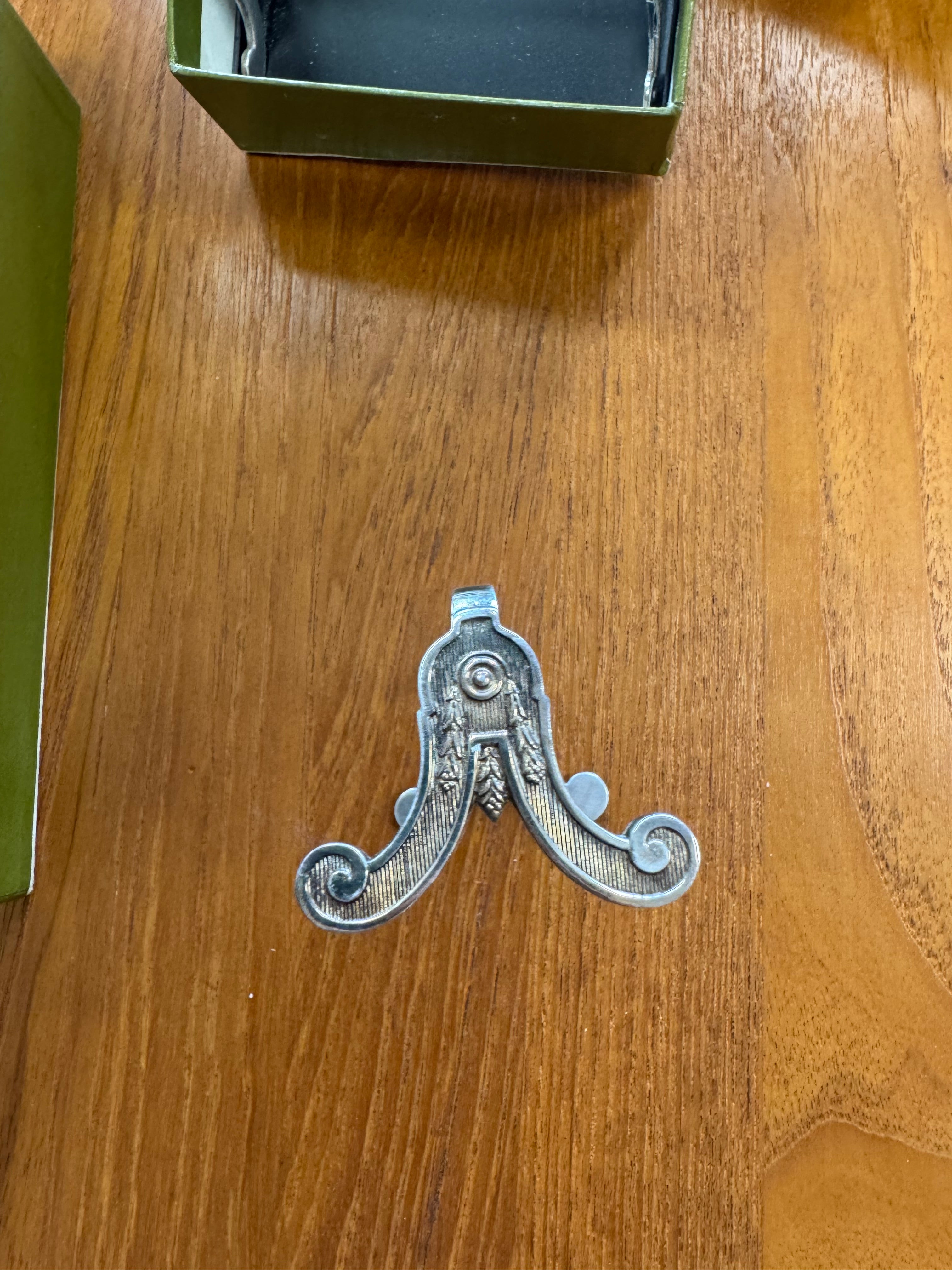 Porte-couteau en argent Christofle