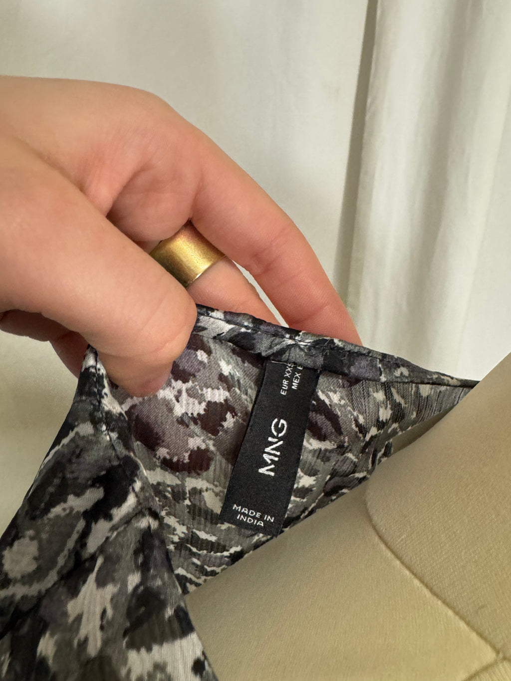 Robe léopard Mango