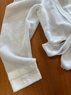 Blouse blanche transparente