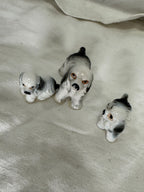 Chiens en céramique