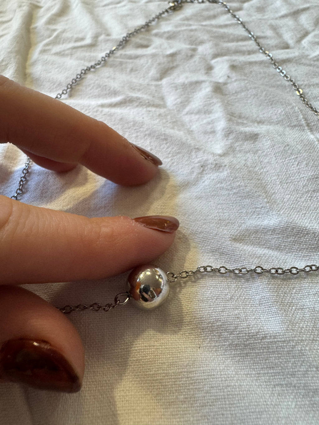 Collier en métal argenté