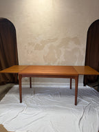 Table à manger Henning Kjaernulf 1970