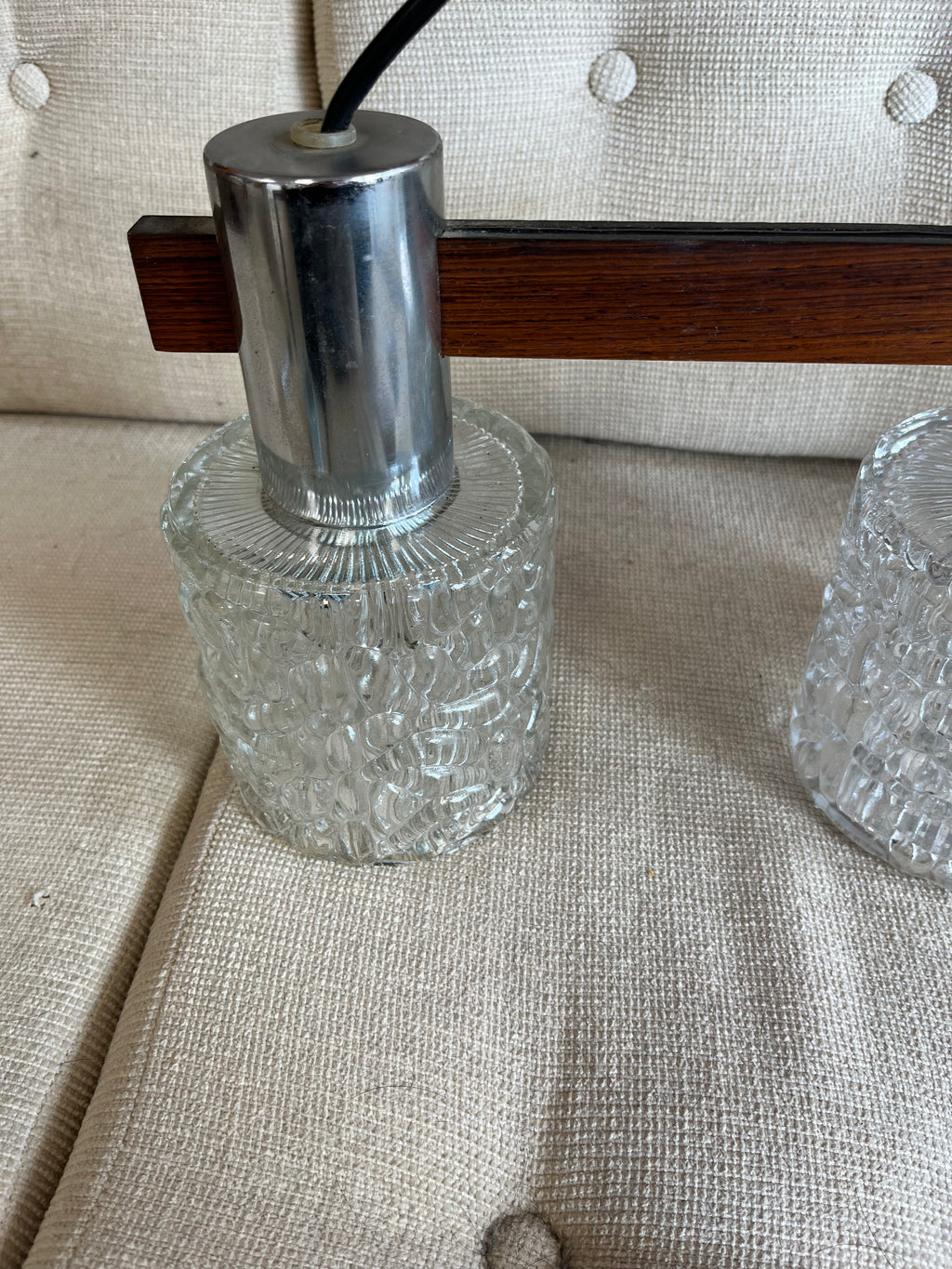 Suspension scandinave palissandre et chrome 1970