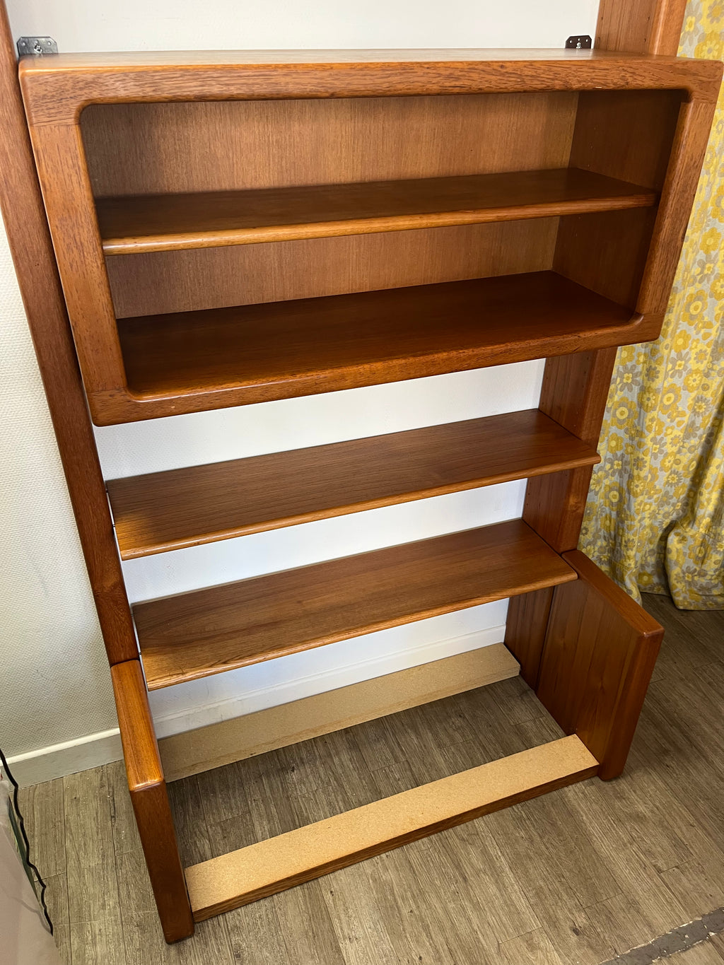 Bibliothèque scandinave en teck 1970